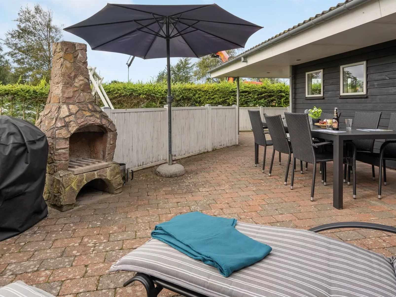 "Gull" - 150m from the sea-Outside