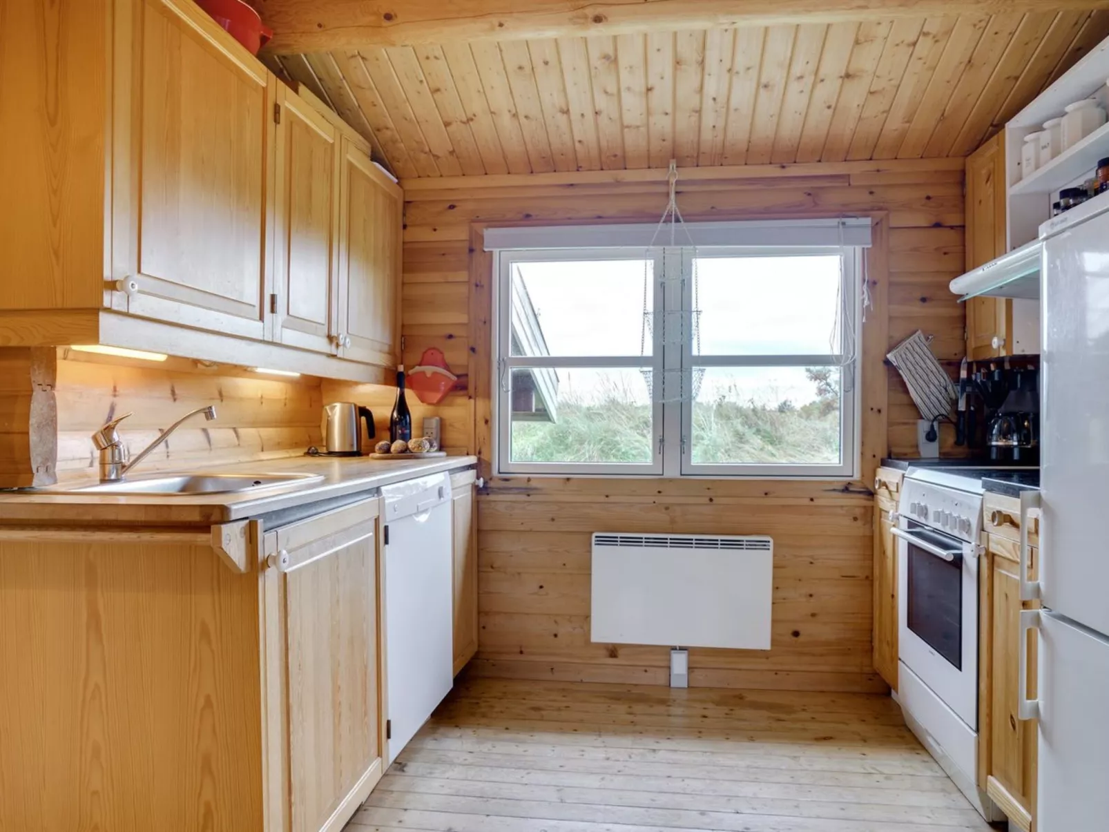 "Thrym" - 900m from the sea-Inside