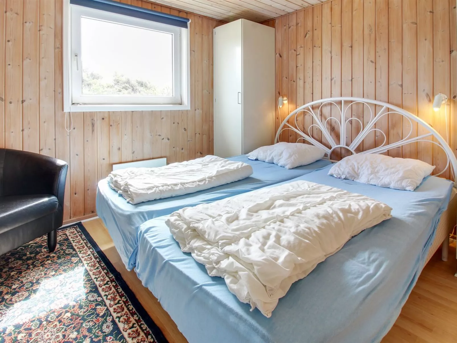 "Suend" -  from the sea-Inside