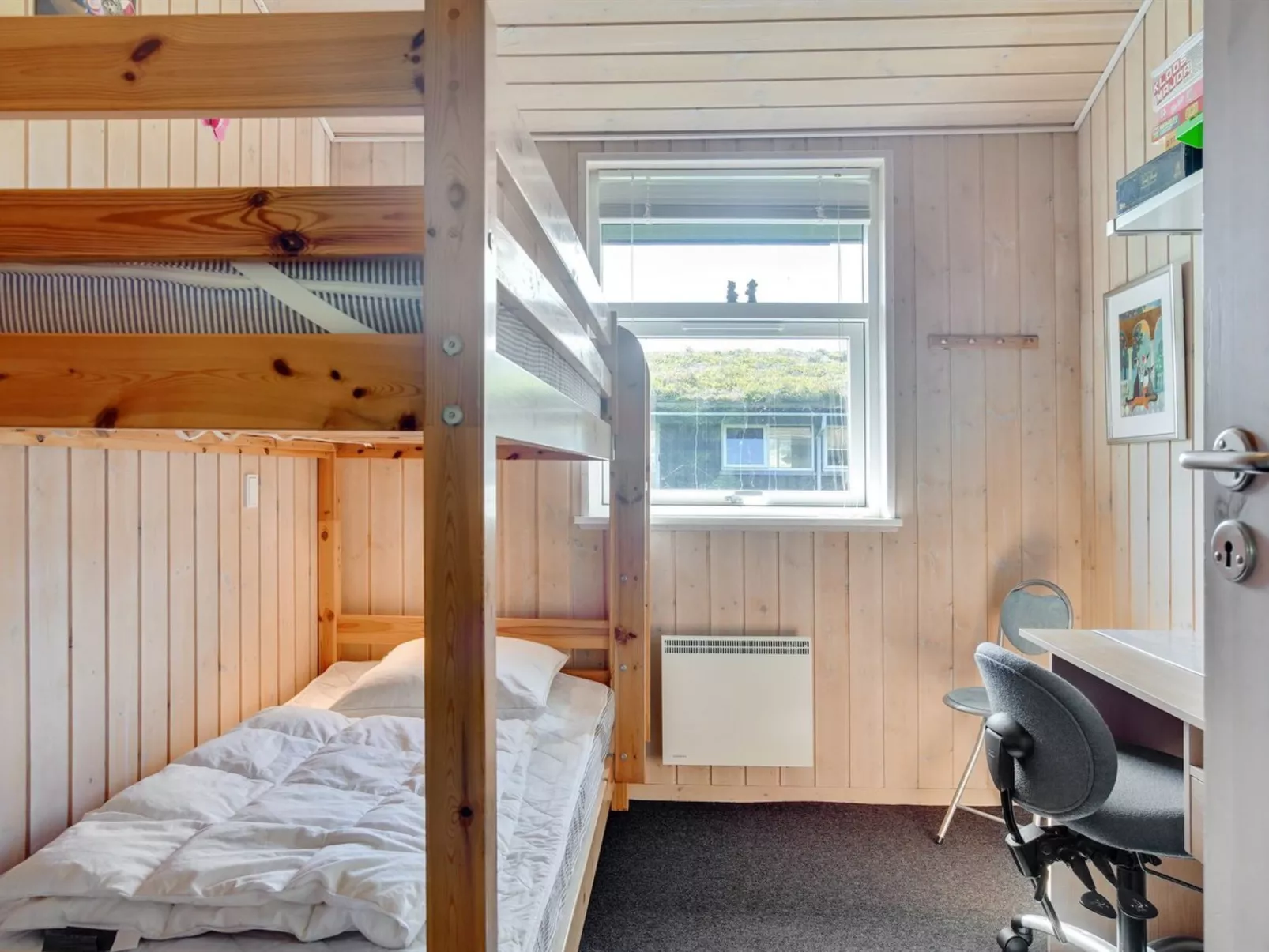 "Elsabet" - 750m from the sea-Drinnen