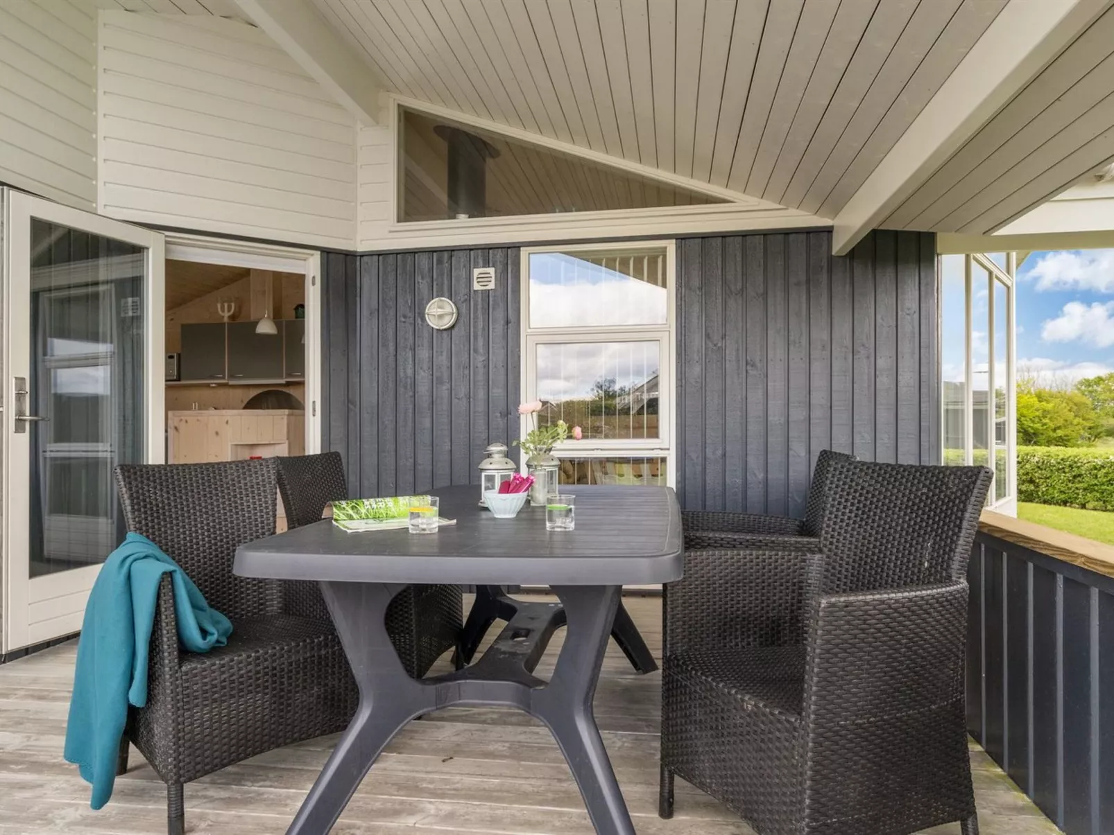 "Lucio" - 350m to the fjord-Outside