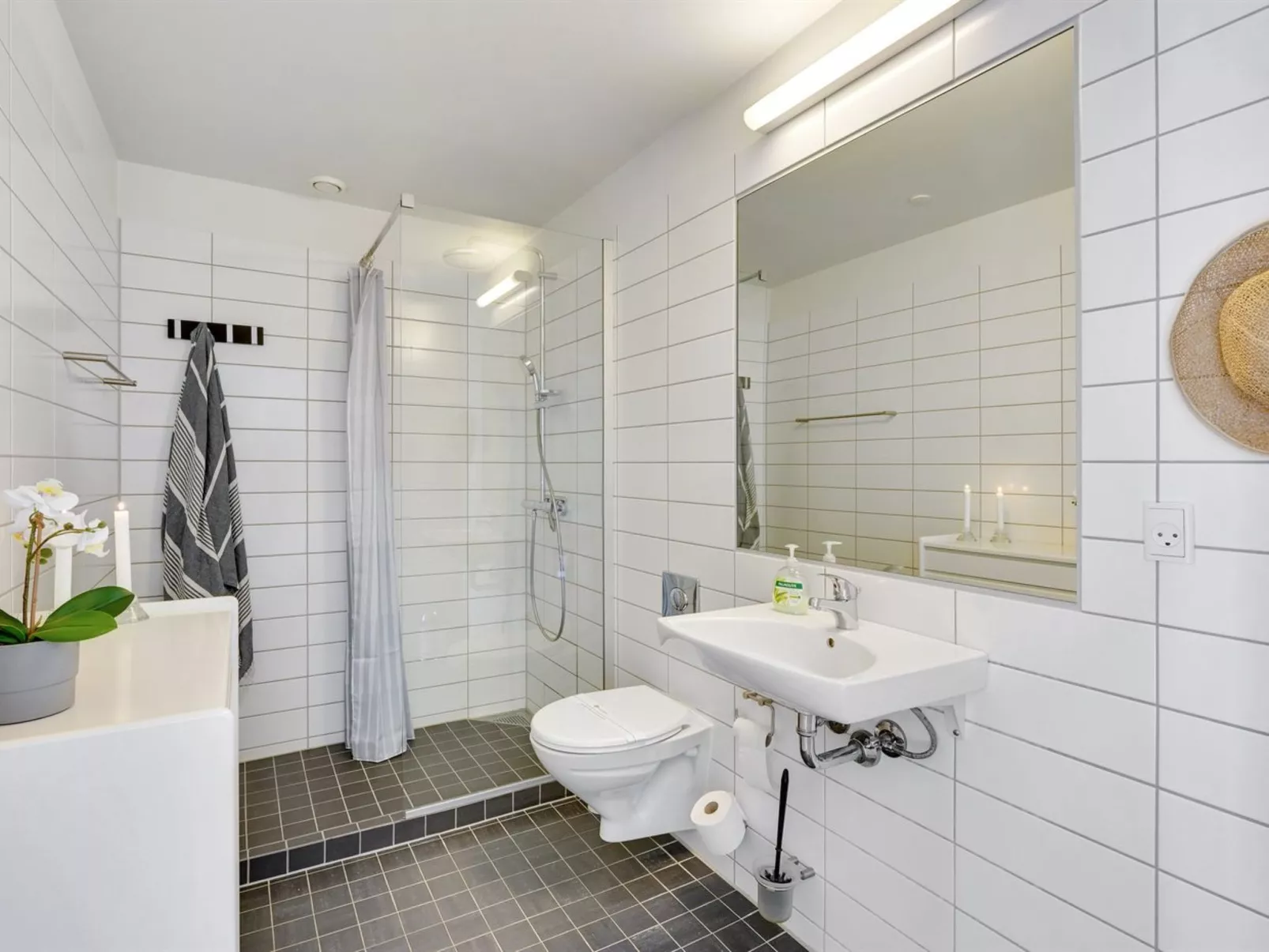 "Jurviis" - 100m from the sea-Inside