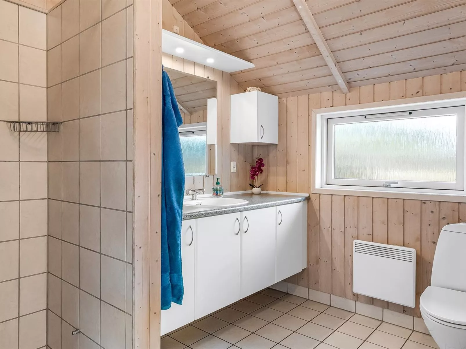 "Tovi" - 4km from the sea-Inside