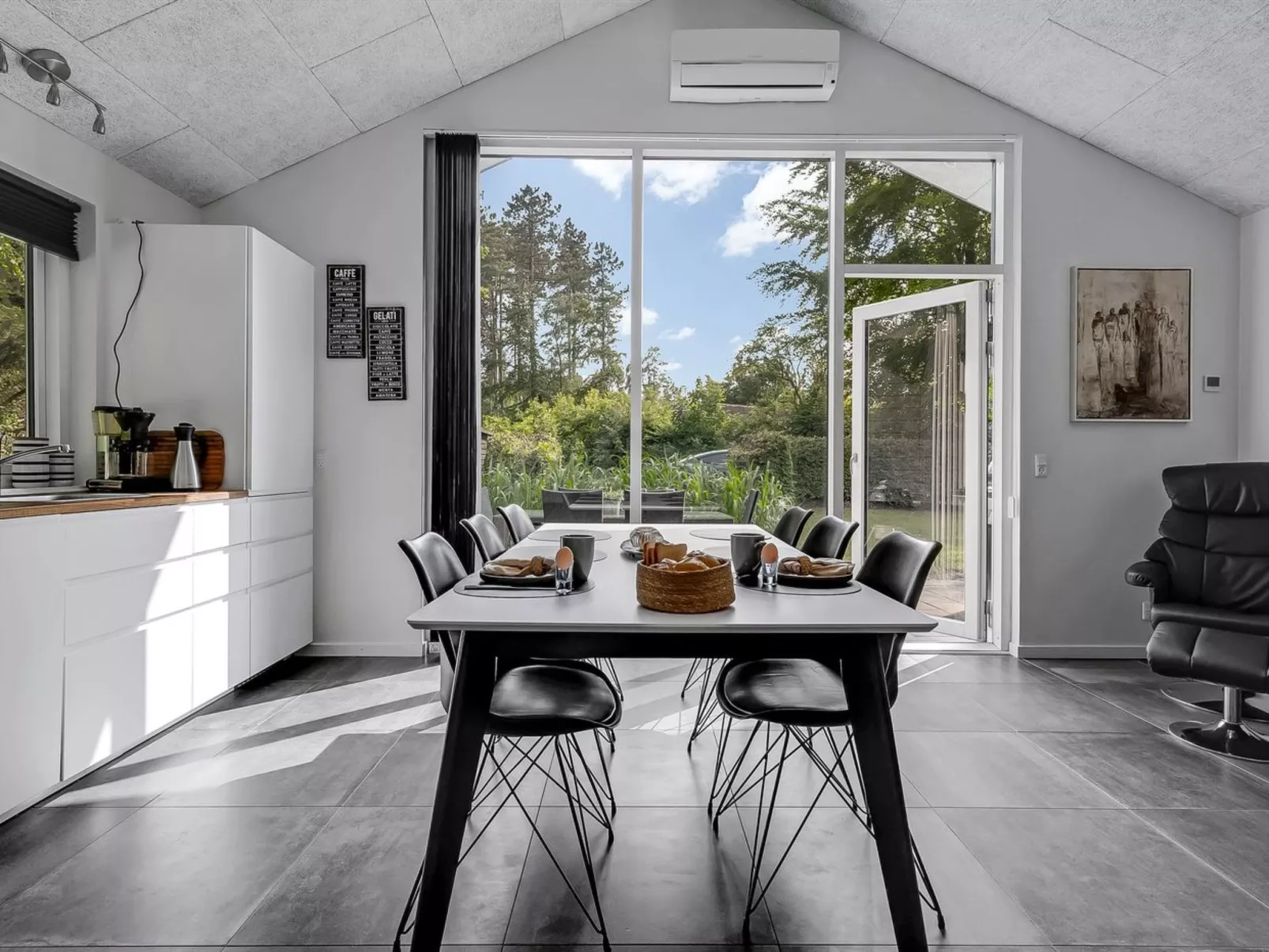 "Sunja" - 450m from the sea-Inside