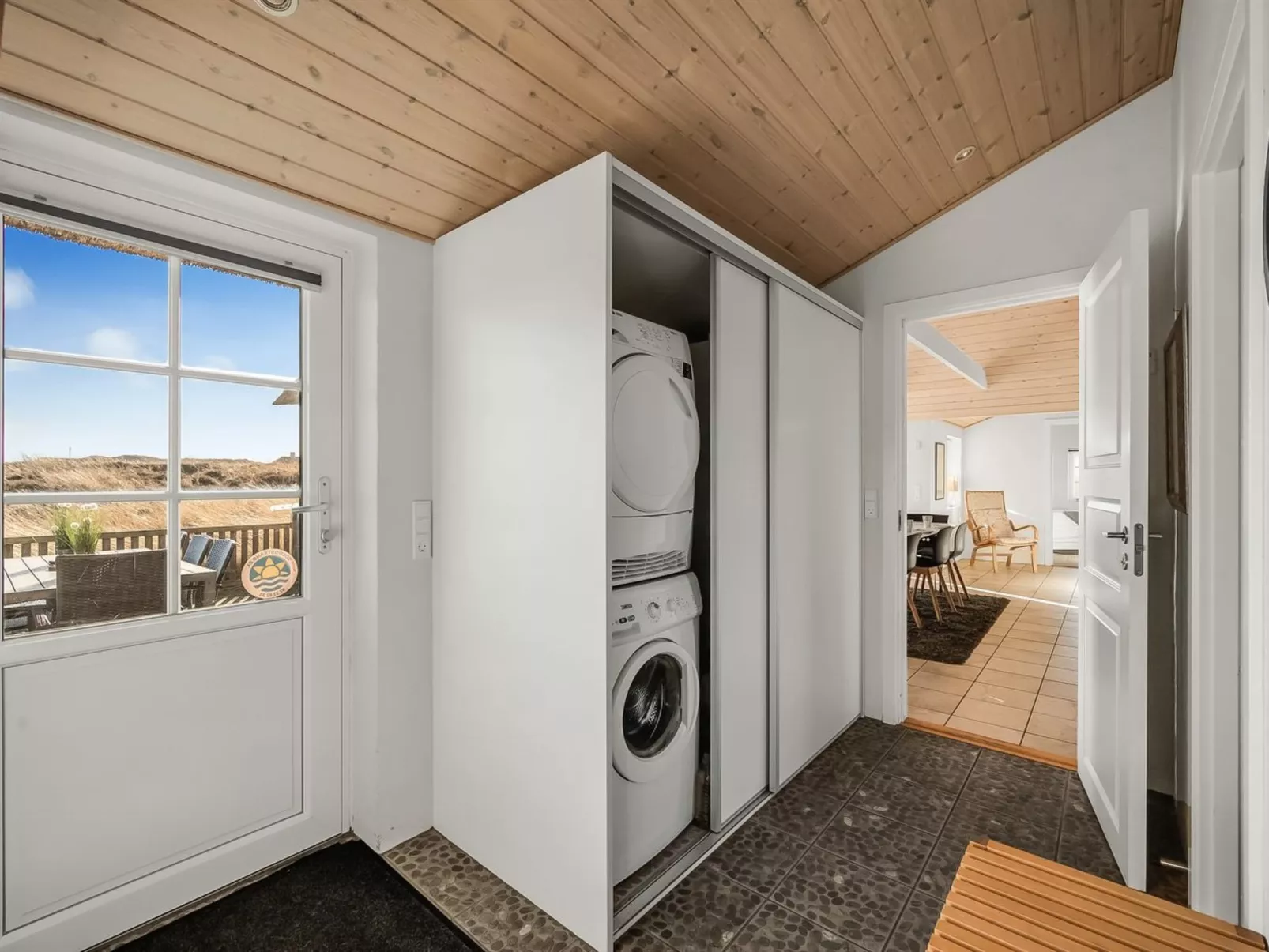 "Hærulf" - 300m from the sea-Inside