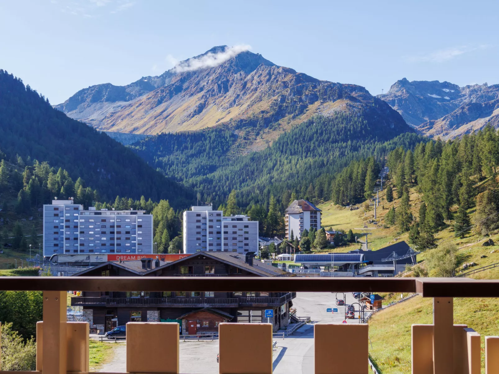 Dents Rousses B4-Dehors