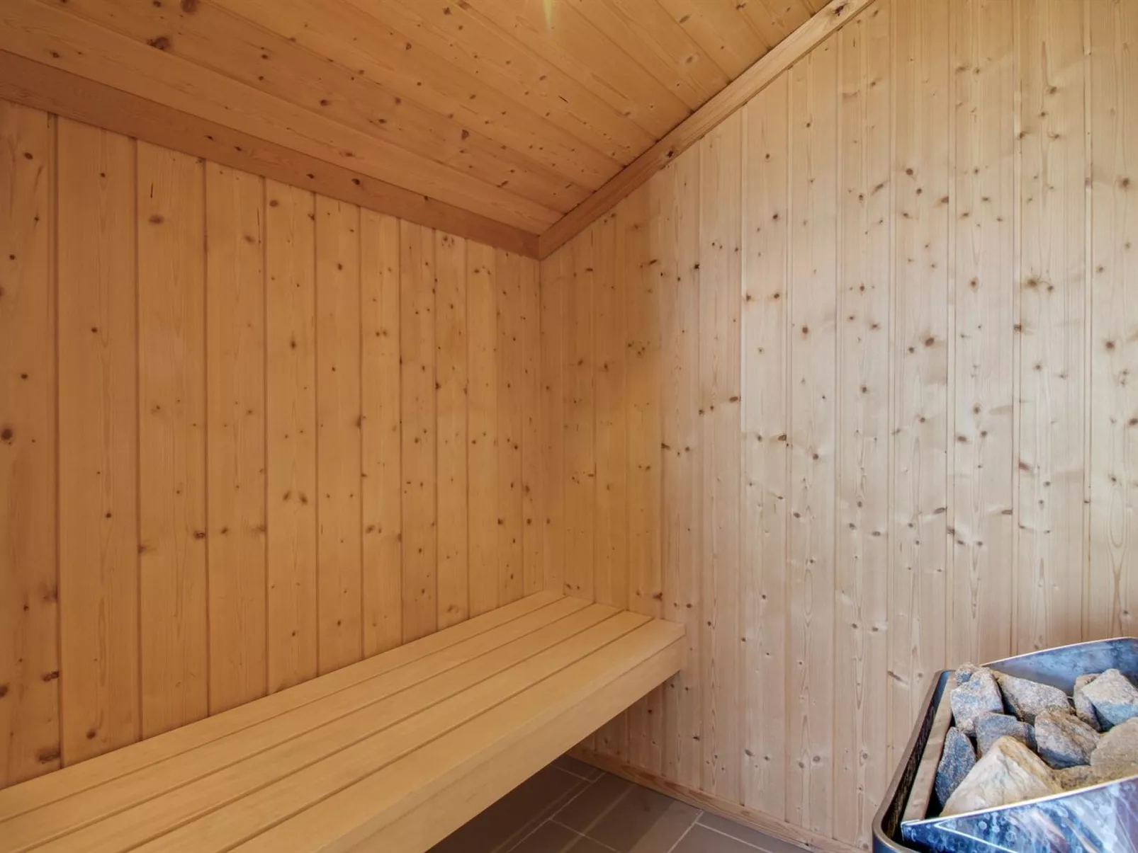 "Felippa" - 25m from the sea-Dedans