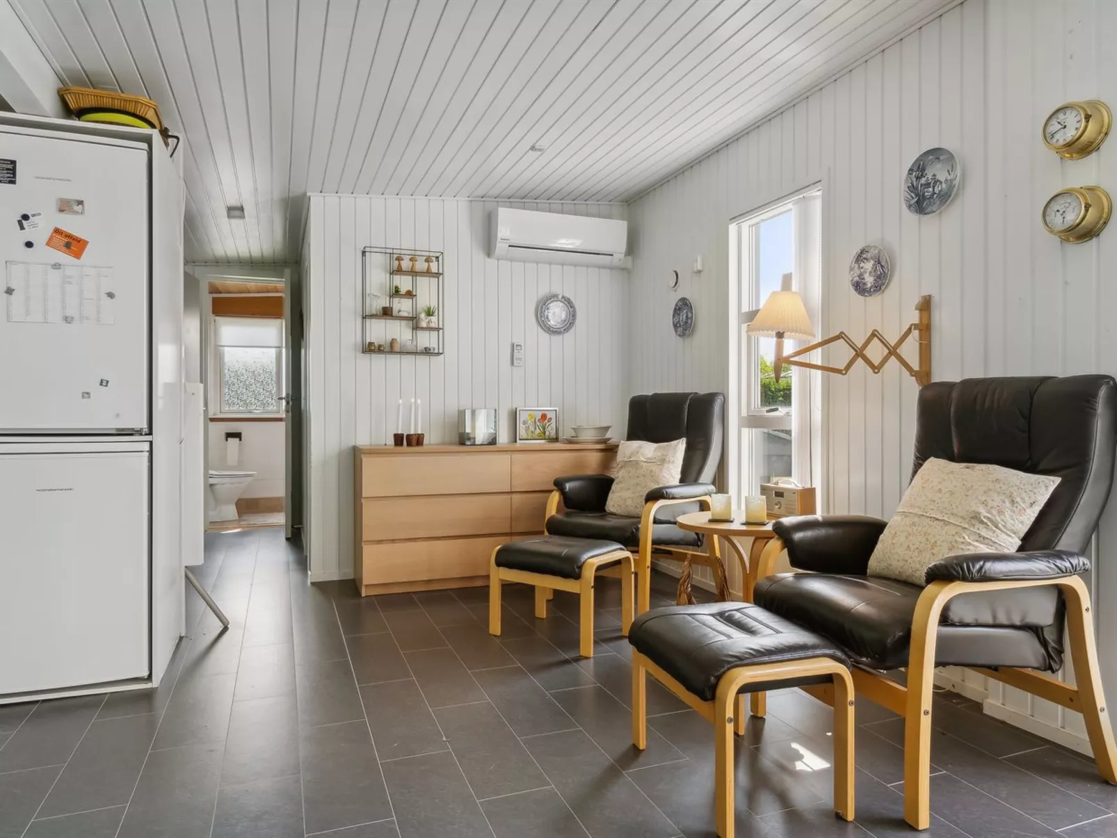 "Guthrik" - 900m from the sea-Inside