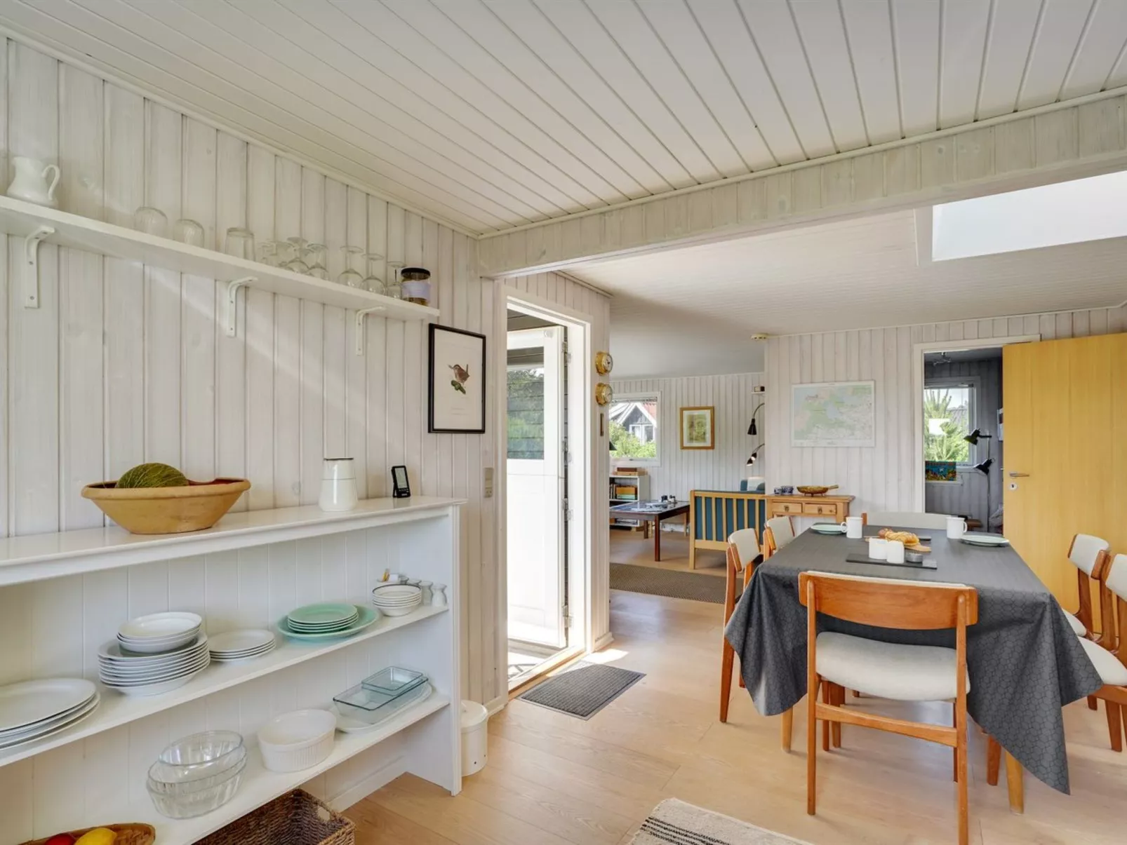 "Vuokko" - 400m from the sea-Inside