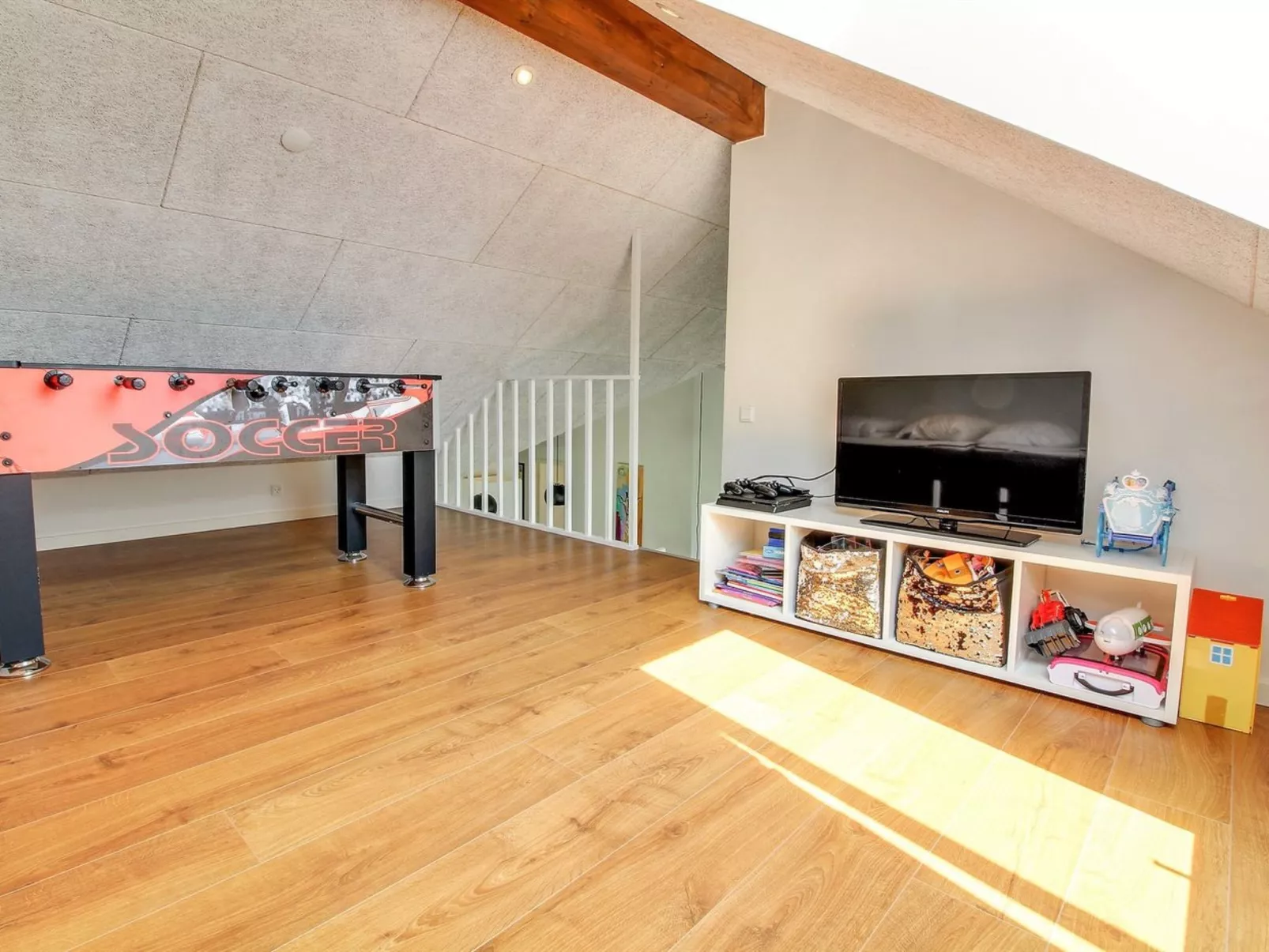 "Thorfin" - 200m from the sea-Inside