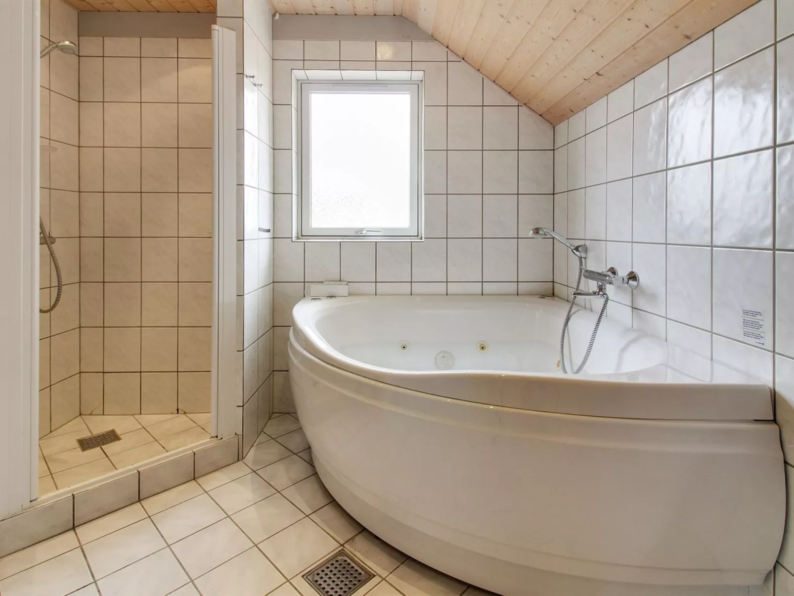 "Drusilla" - 800m from the sea-Inside