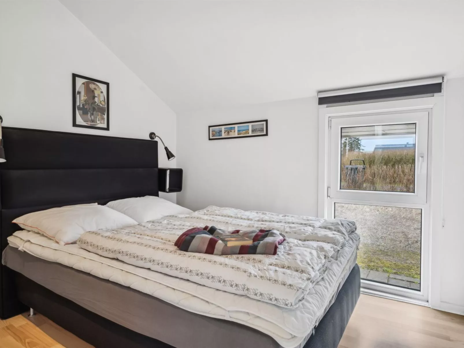 "Elbert" - 100m from the sea-Drinnen