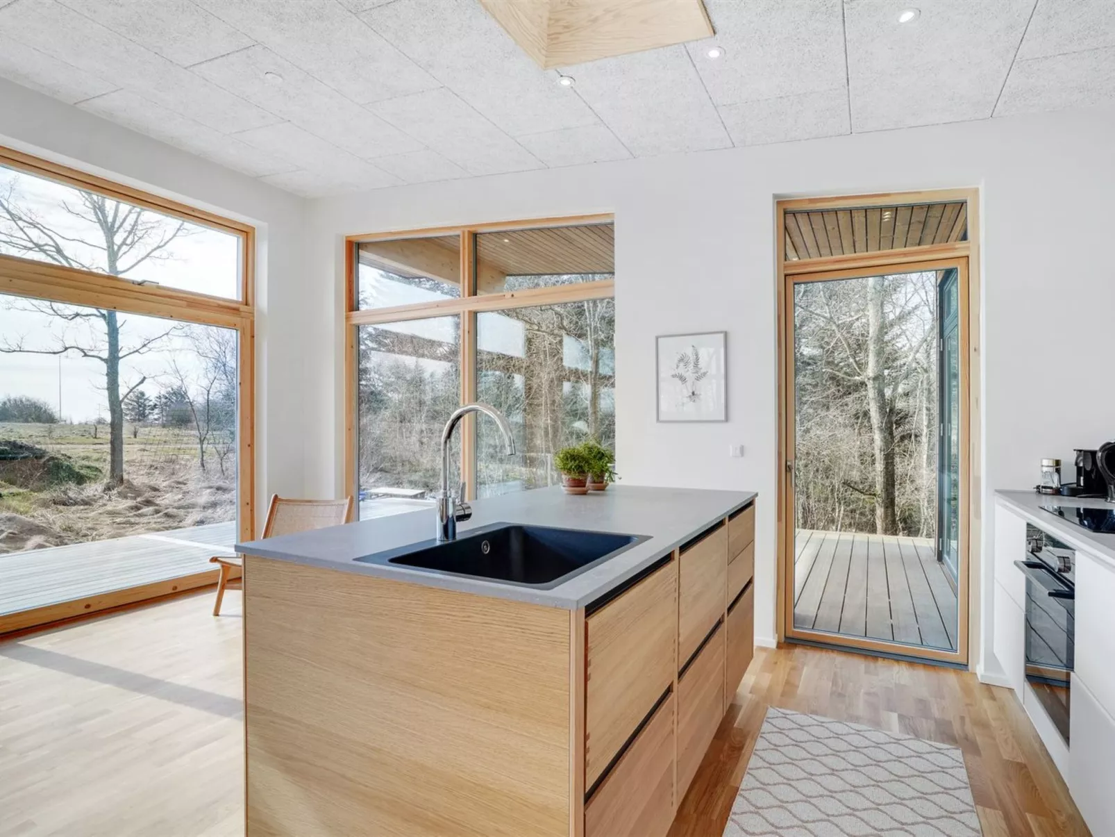 "Haubert" - 500m to the fjord-Dedans