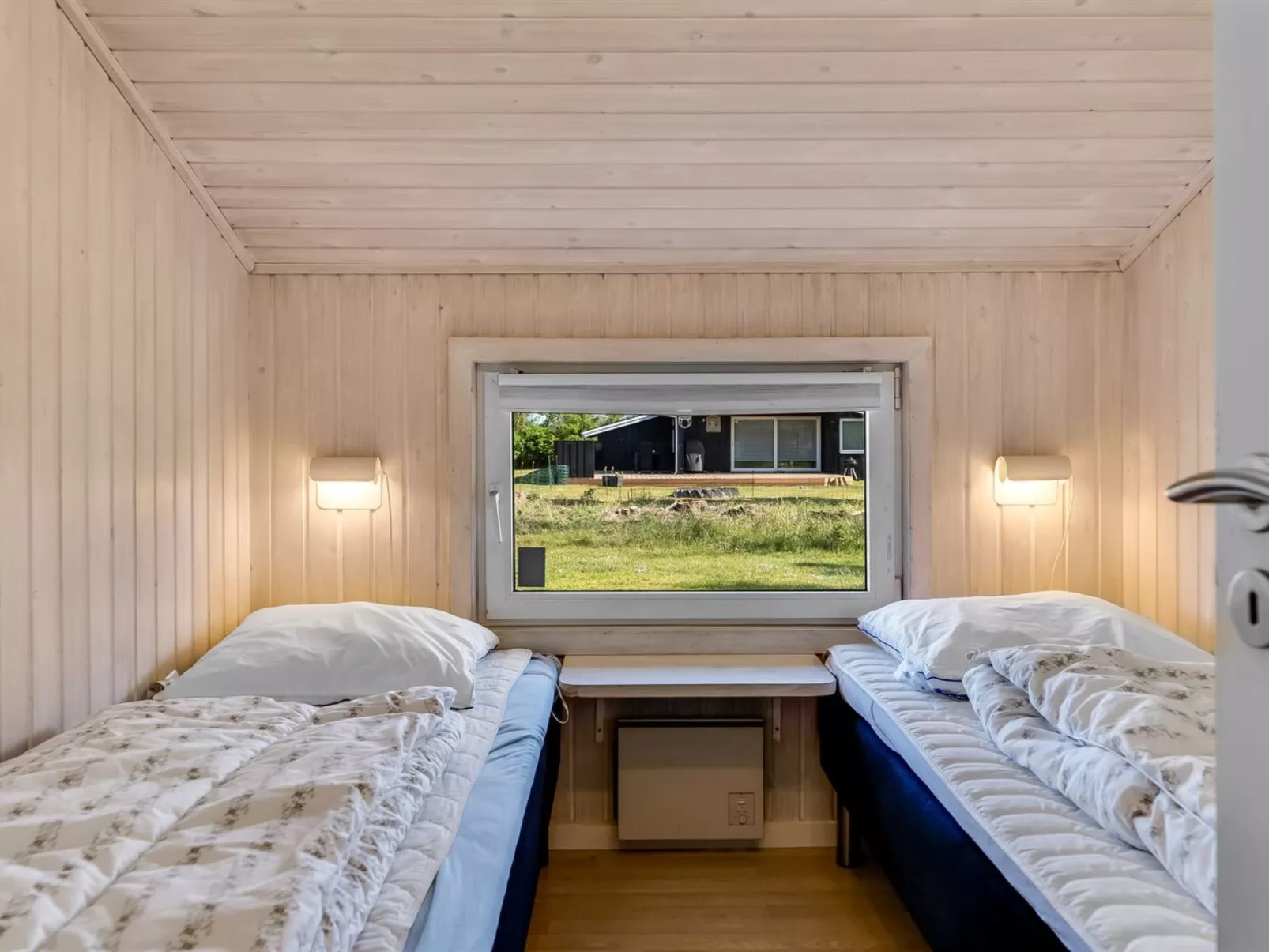 "Aponi" - 400m from the sea-Dedans