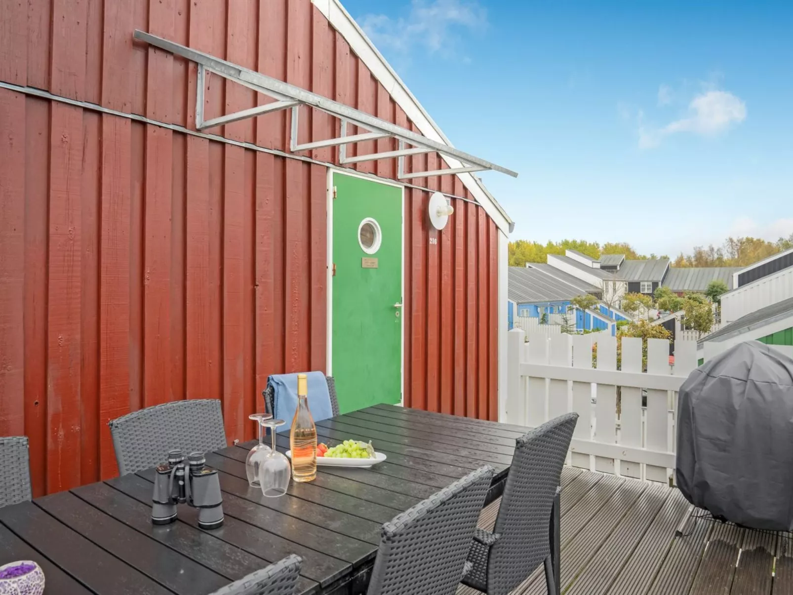 "Tyyne" - 5m from the sea-Outside