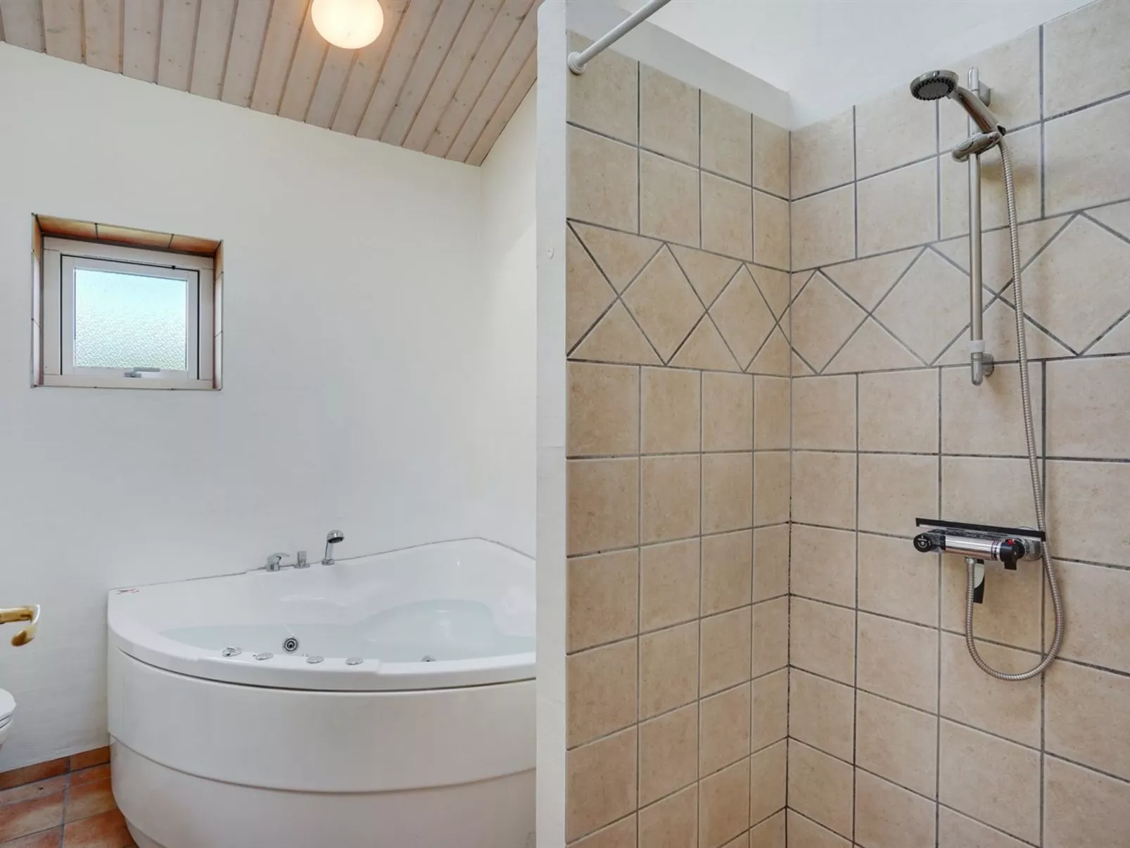 "Bitha" - 400m from the sea-Dedans