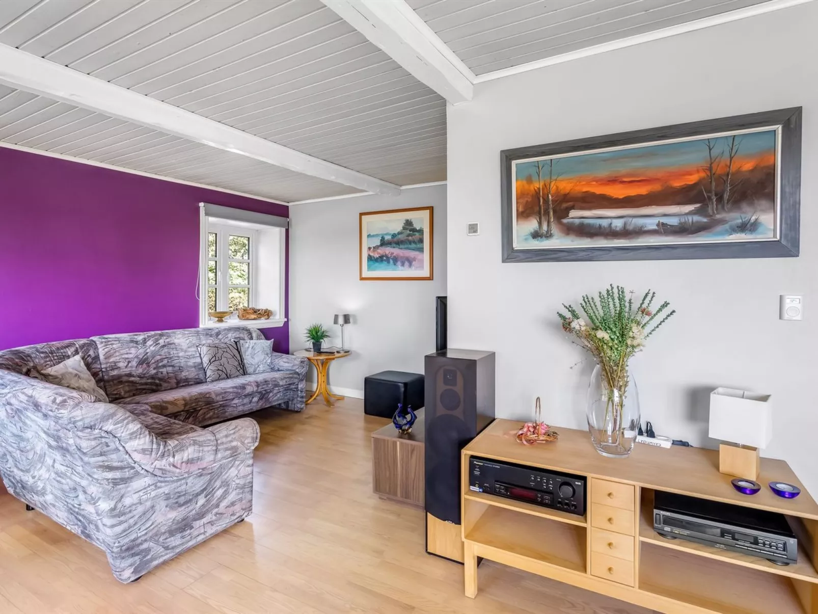 "Merrit" - 4.6km to the fjord-Inside