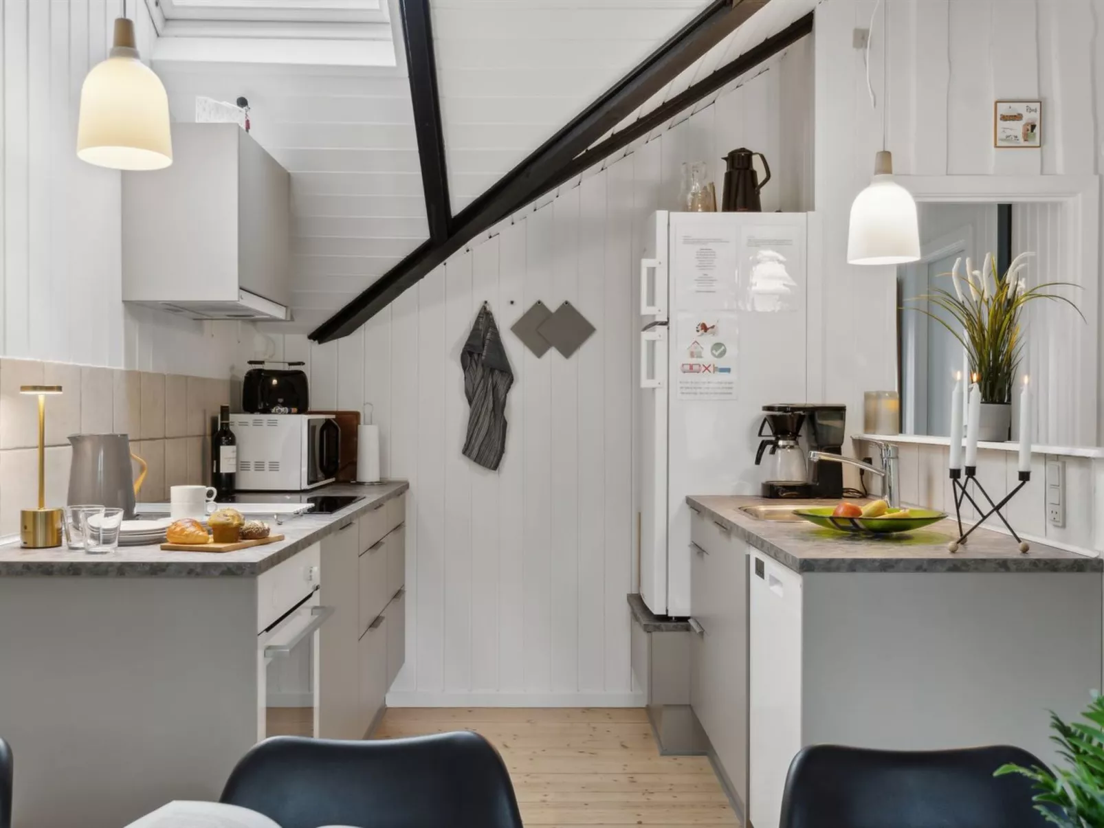 "Torbjörn" - 1.1km from the sea-Dedans