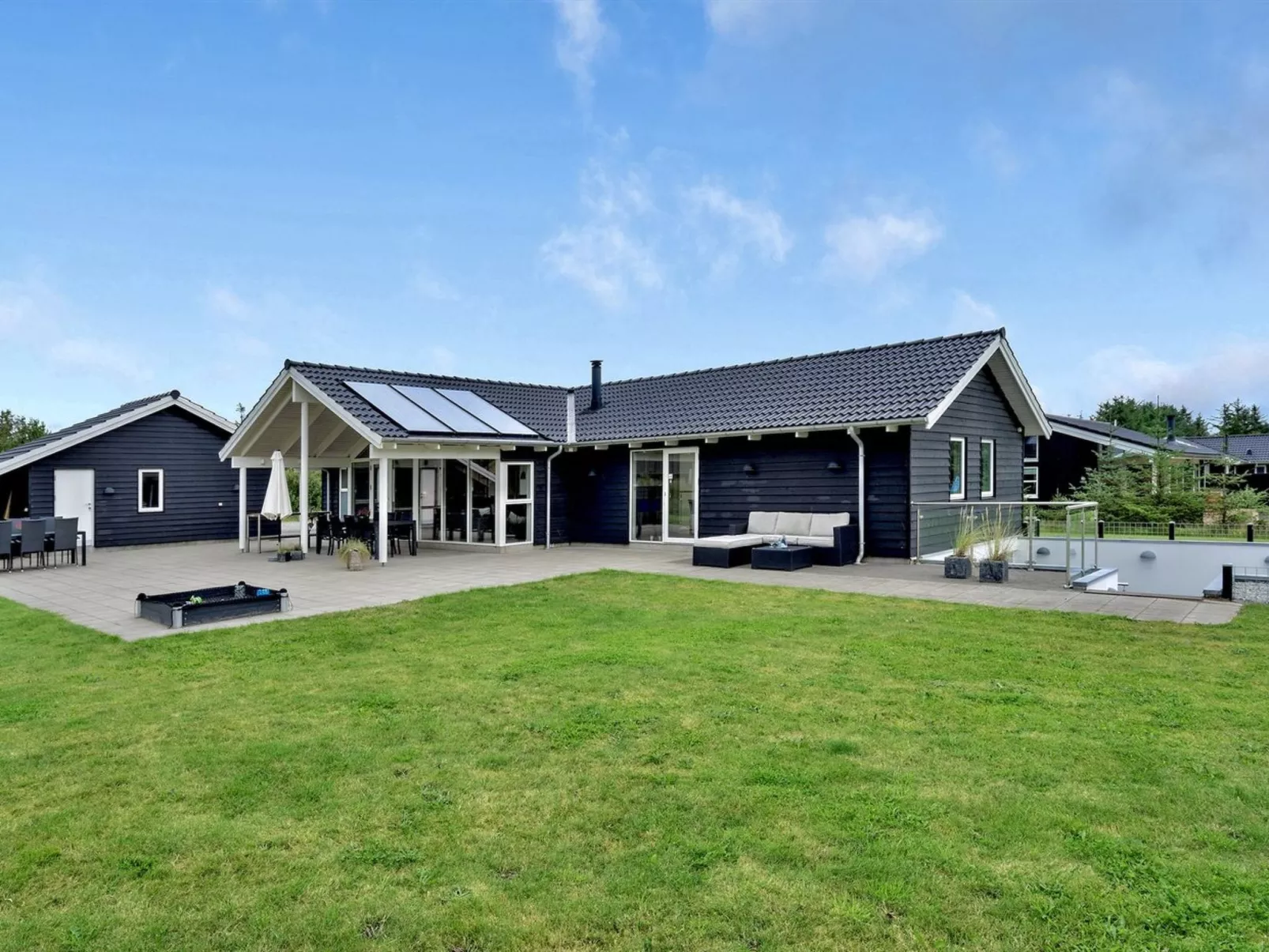 "Ancel" - 1.7km from the sea-Outside