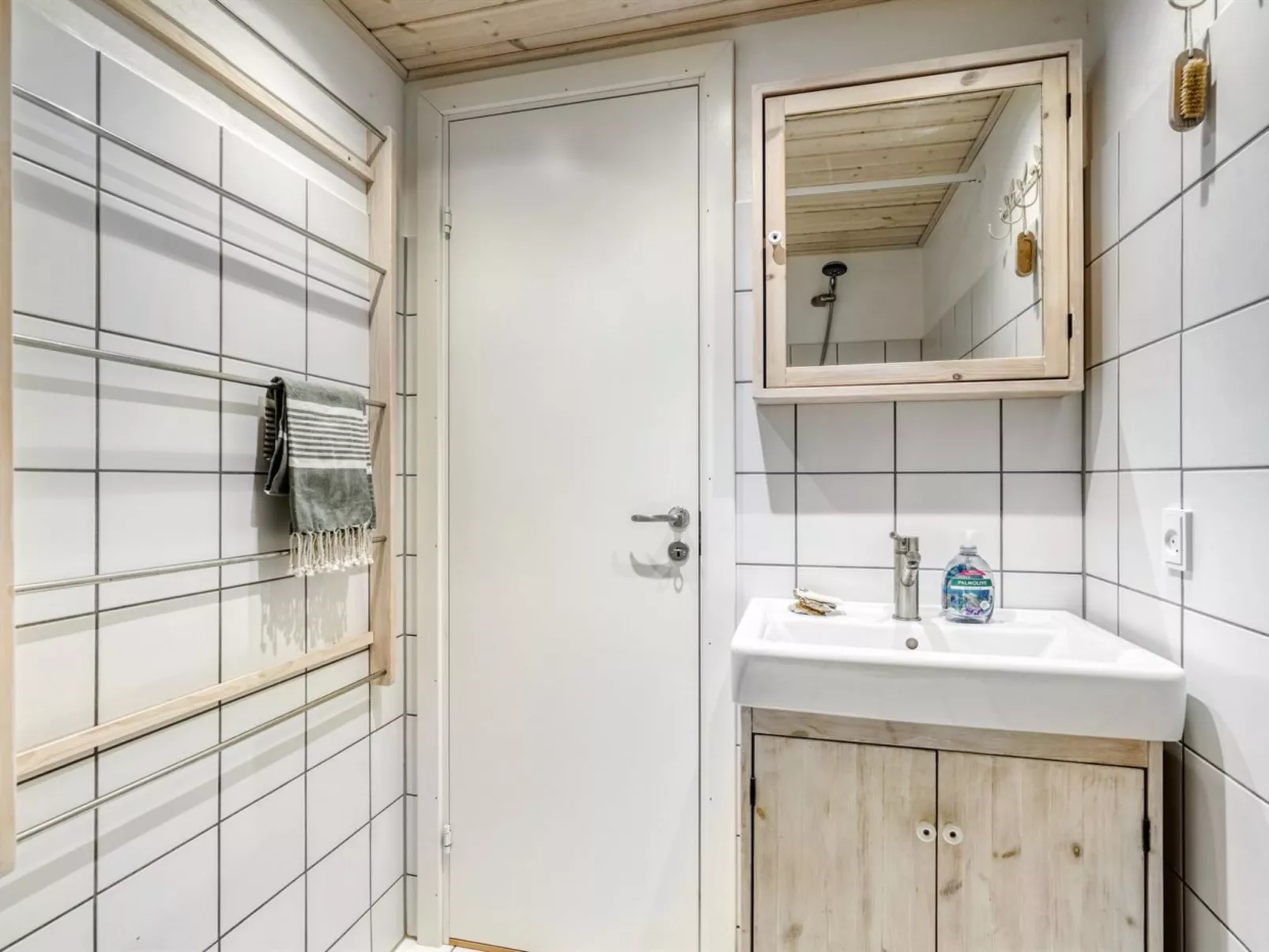 "Thorgisl" - 1.4km from the sea-Dedans