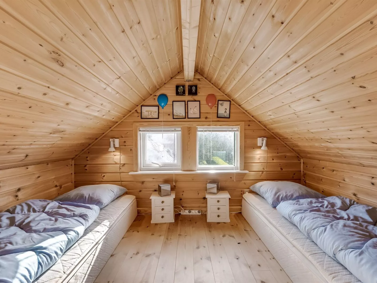 "Terese" - 45km from the sea-Inside