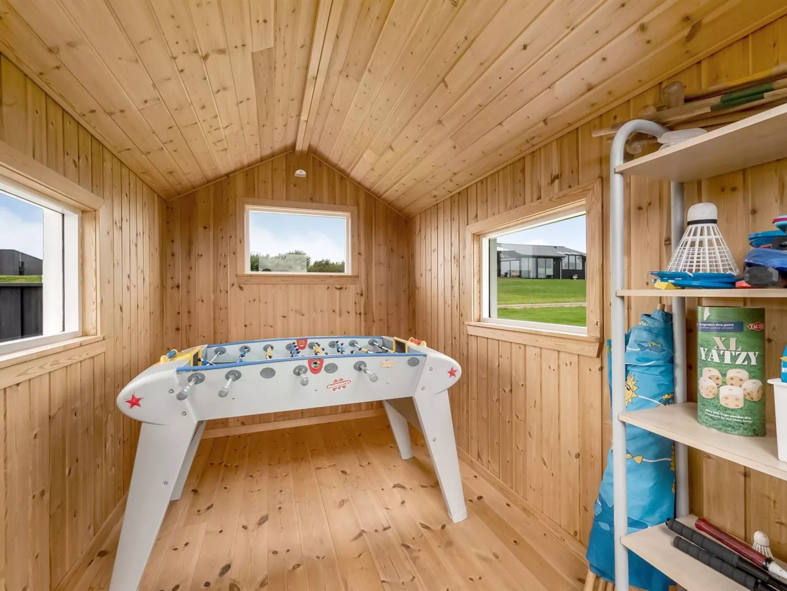 "Samuil" - 300m to the fjord-Dedans