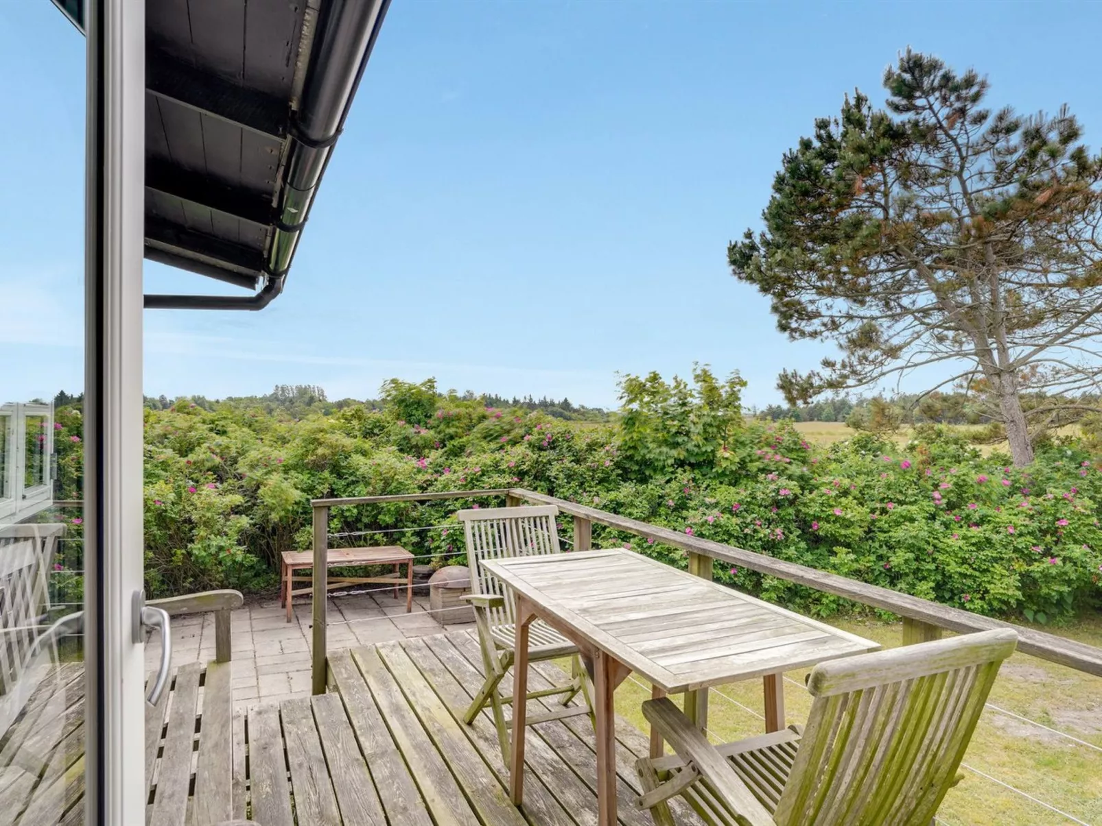 "Gren" - 90m to the fjord-Outside