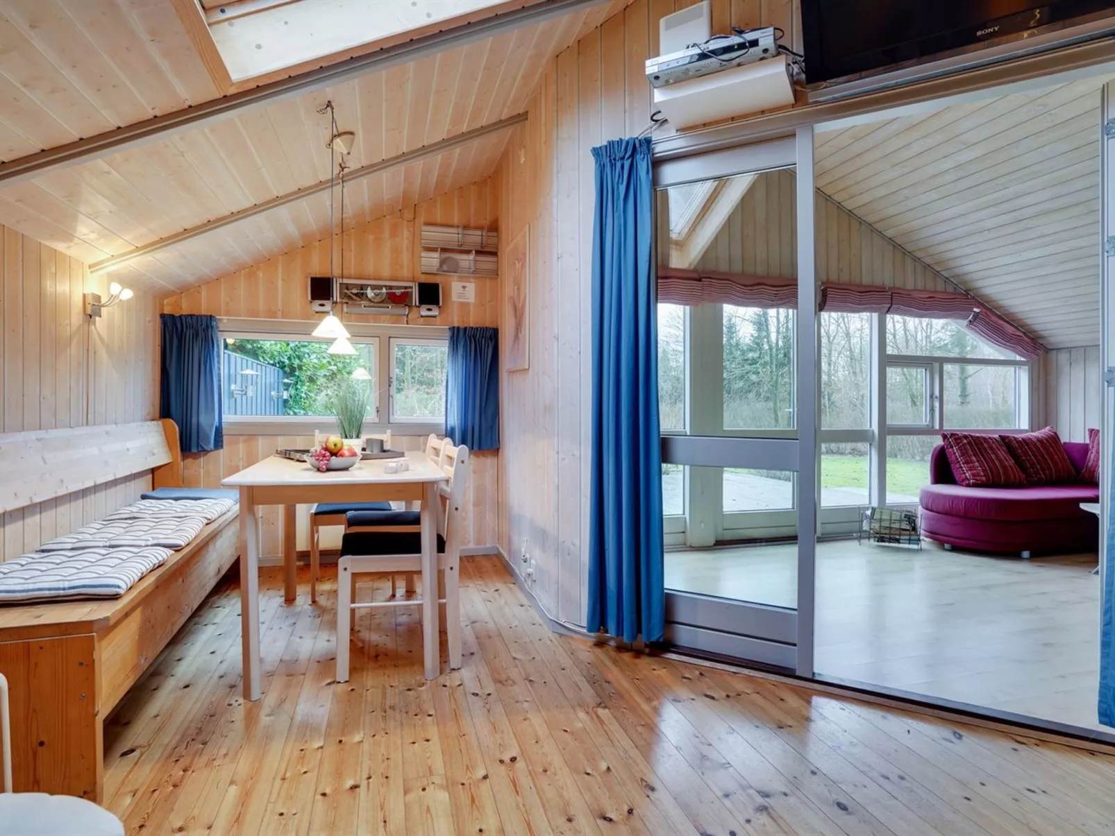 "Athislus" - 30km from the sea-Inside