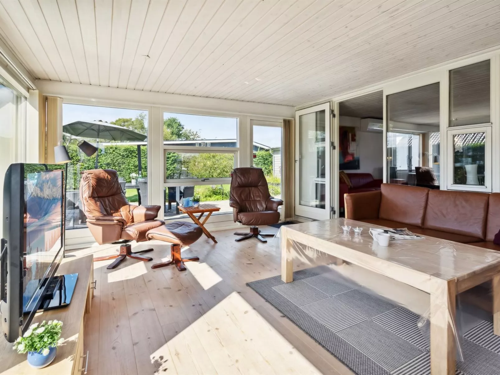 "Mena" - 200m from the sea-Inside