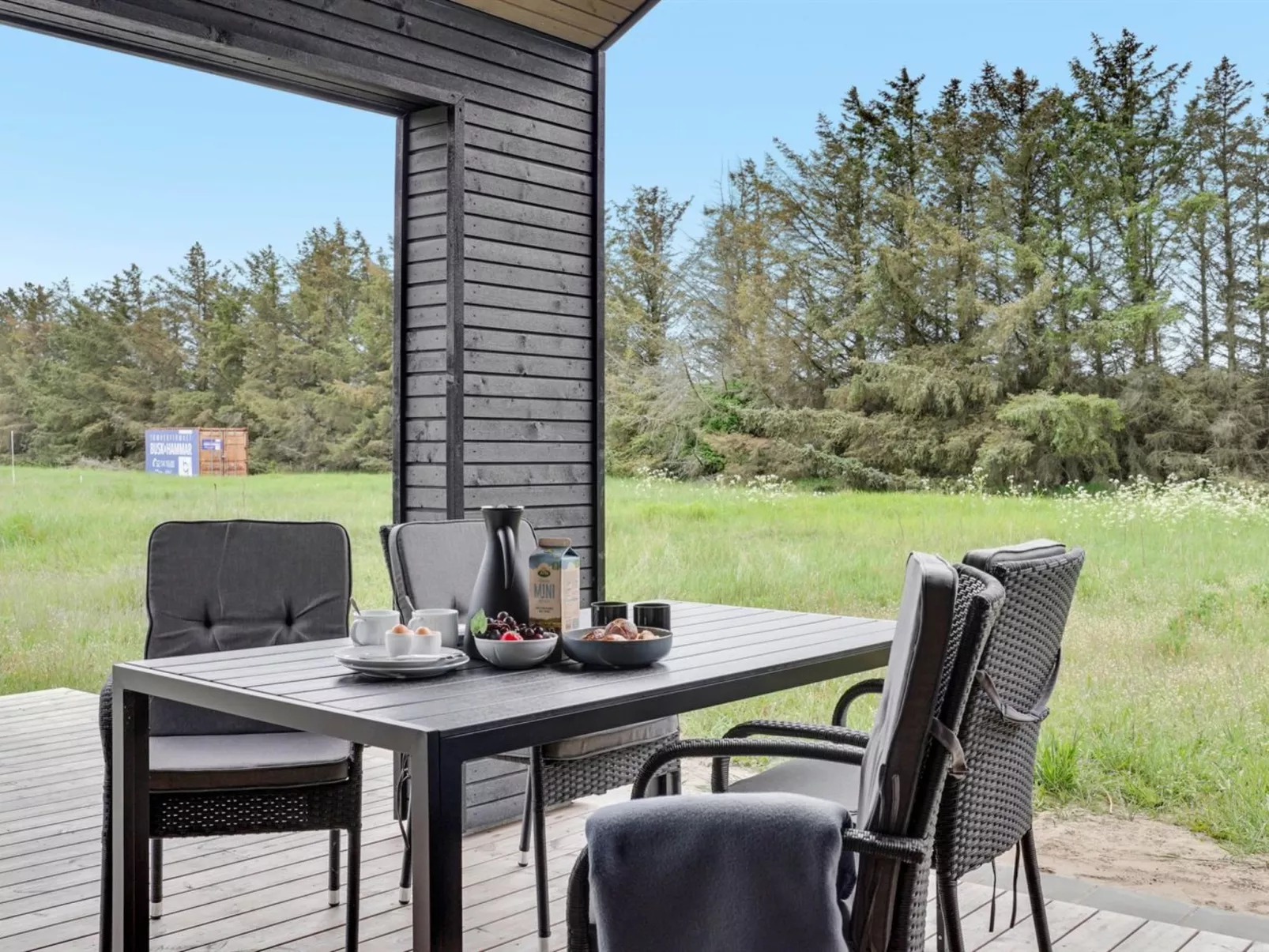 "Arlina" - 1.5km from the sea-Draußen