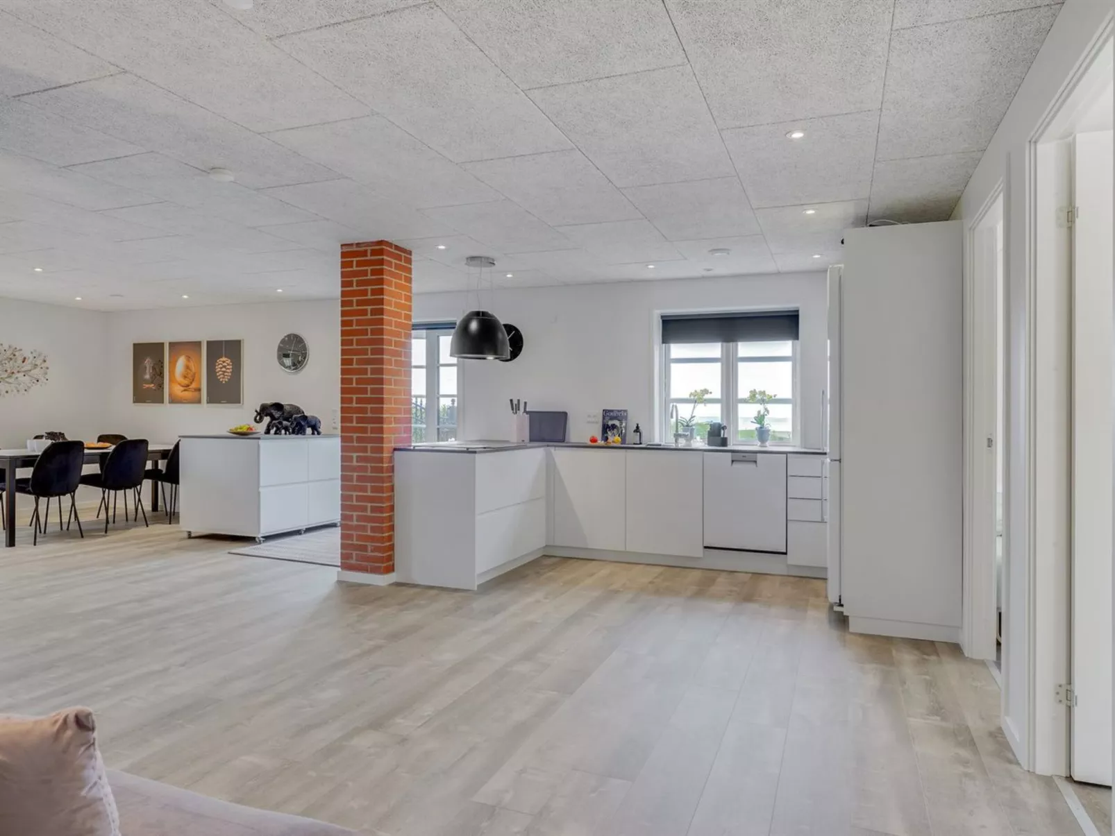 "Ringulf" - 350m from the sea-Inside