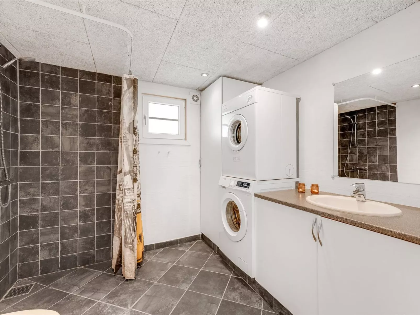 "Ludvig" -  from the sea-Inside