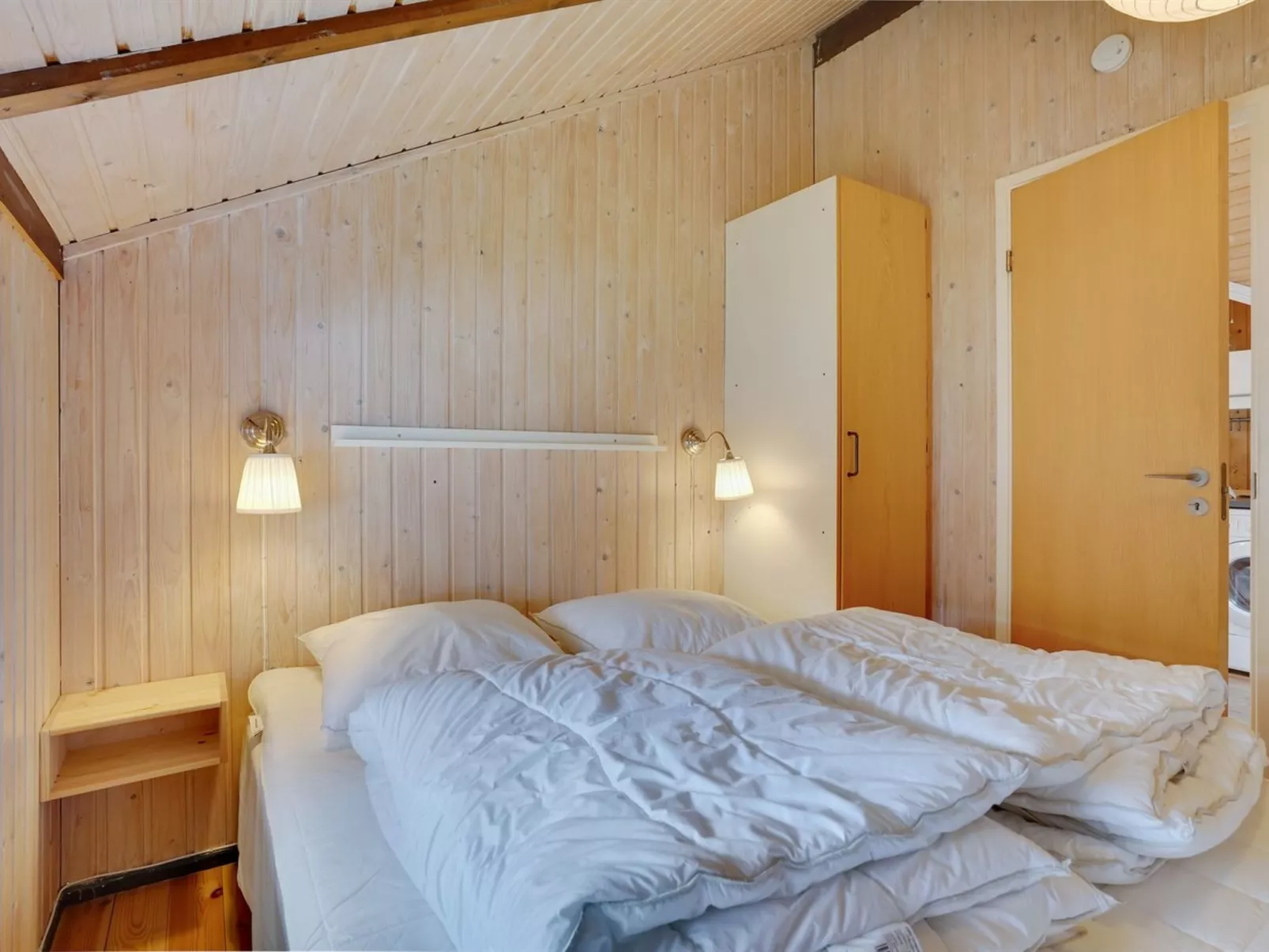 "Norna" - 300m from the sea-Drinnen