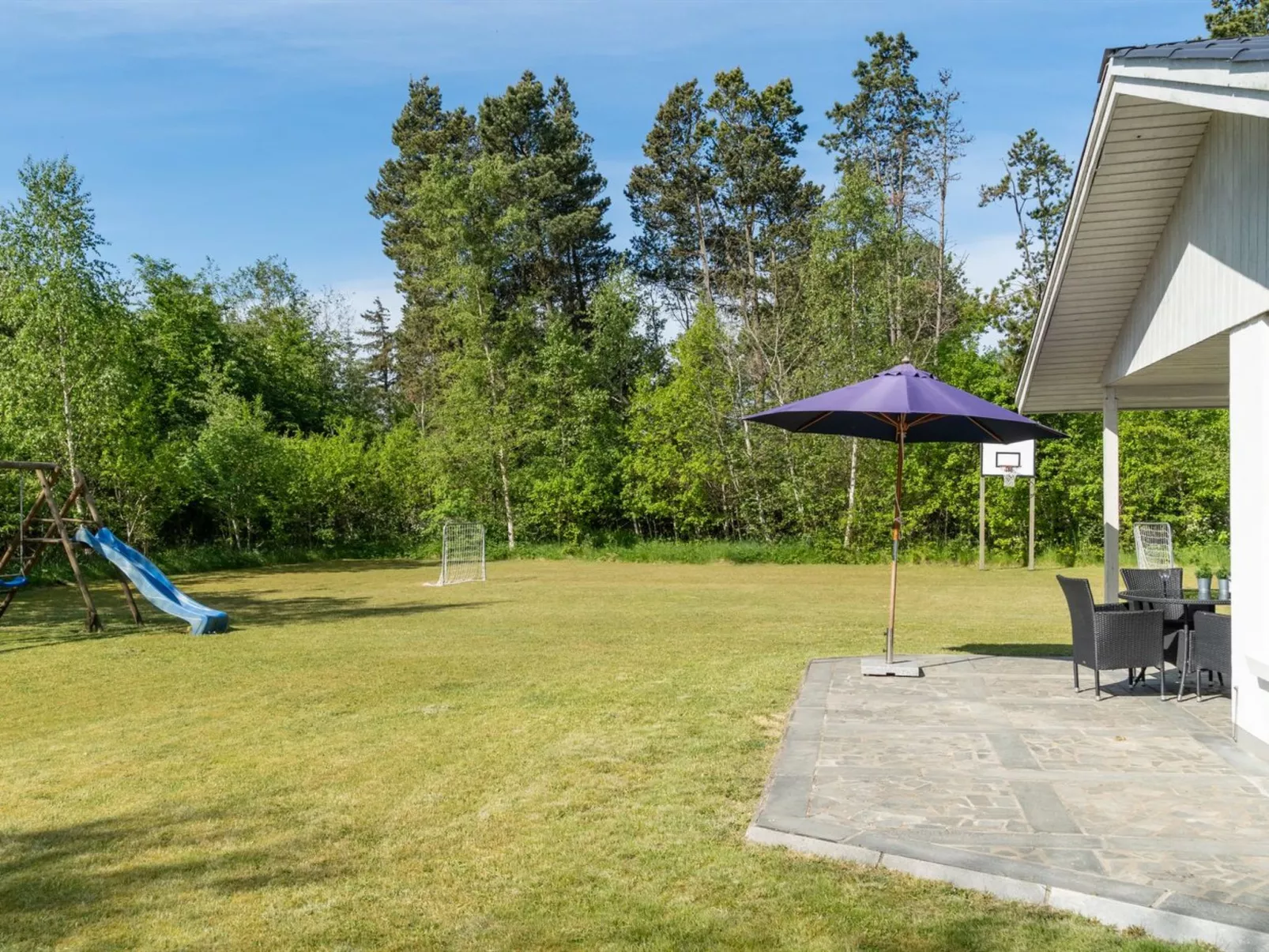 "Ehm" - 600m from the sea-Draußen