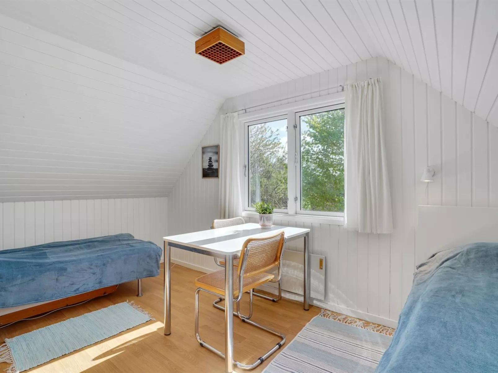 "Thina" - 750m to the fjord-Inside