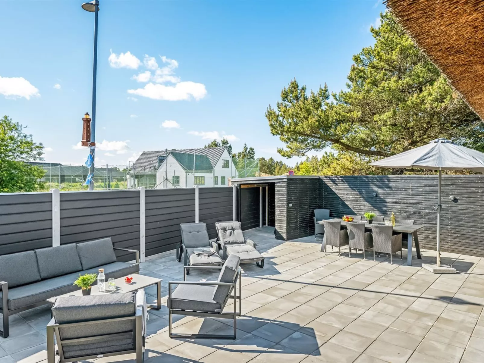 "Aila" - 1.4km from the sea-Draußen