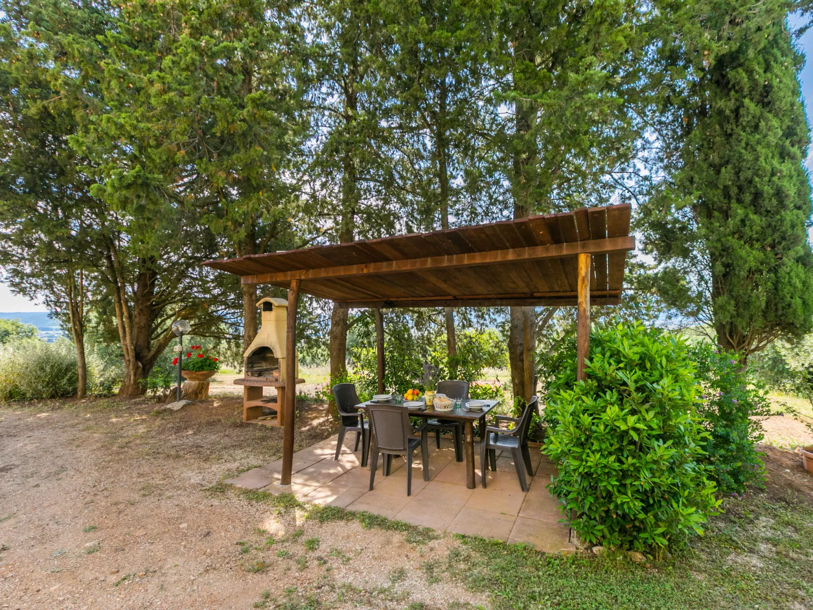 Campo Fiorito-Outside