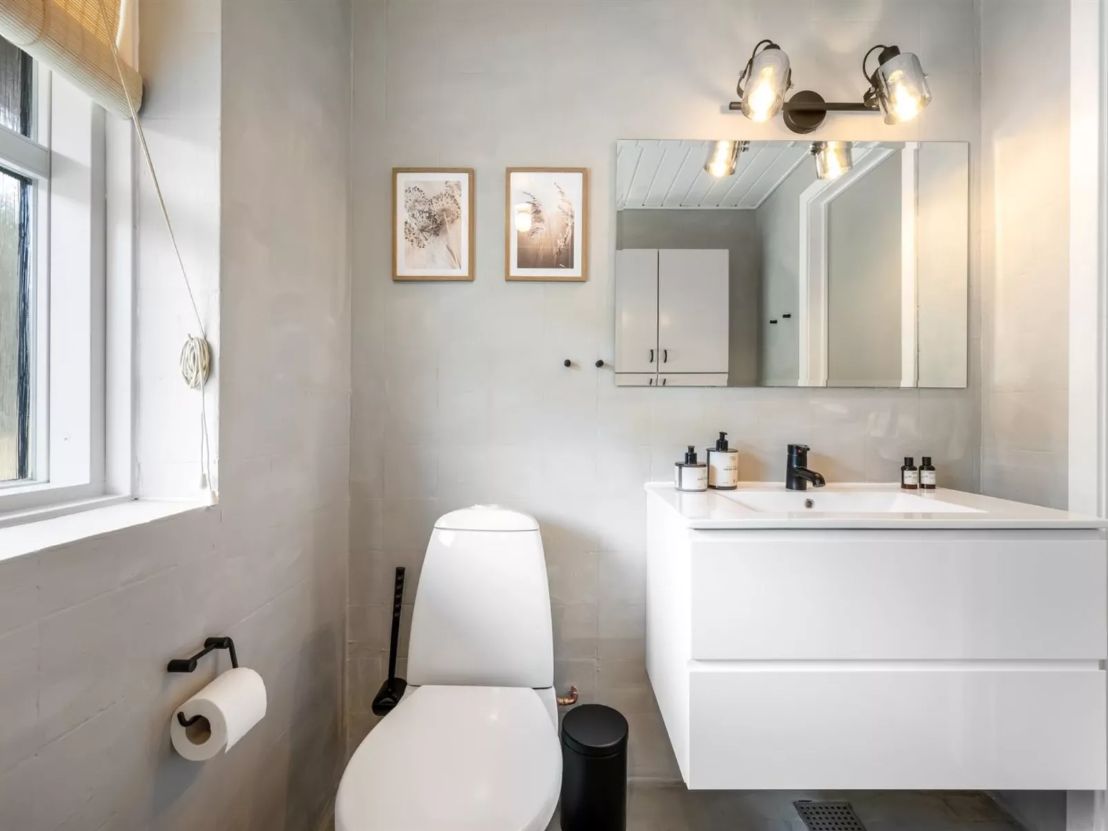 "Roswitha" - 1.5km from the sea-Inside