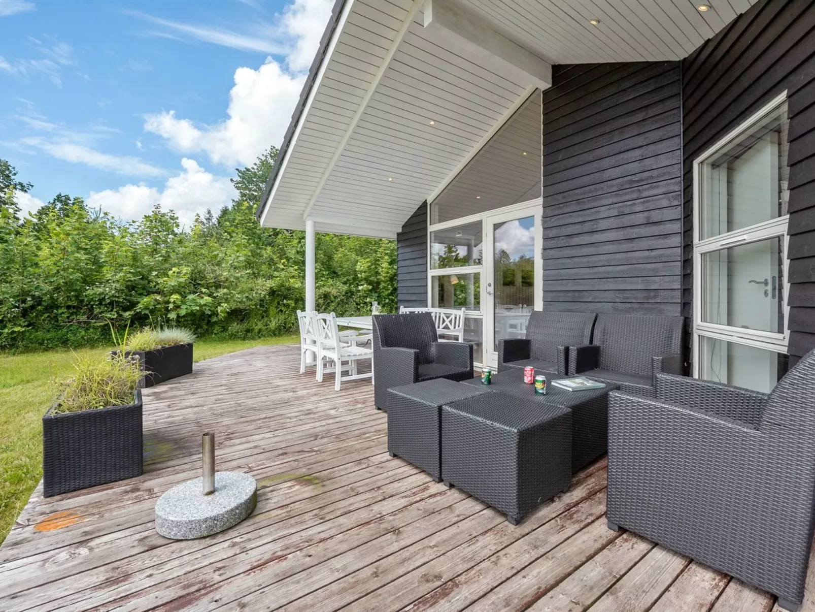 "Estrid" - 30km from the sea-Draußen