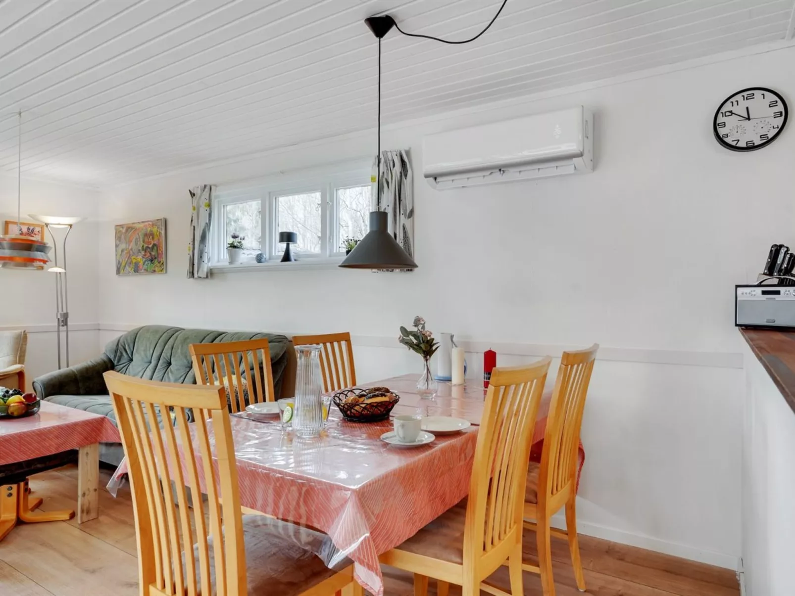 "Hejne" - 29km from the sea-Drinnen