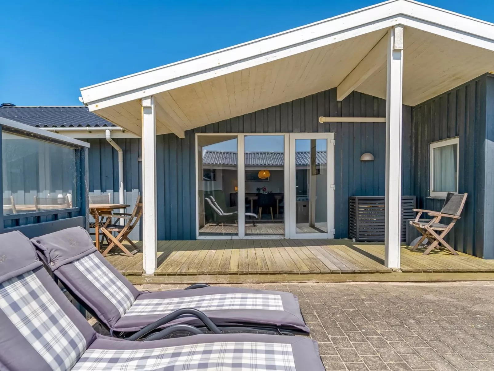 "Hilka" - 75m from the sea-Draußen