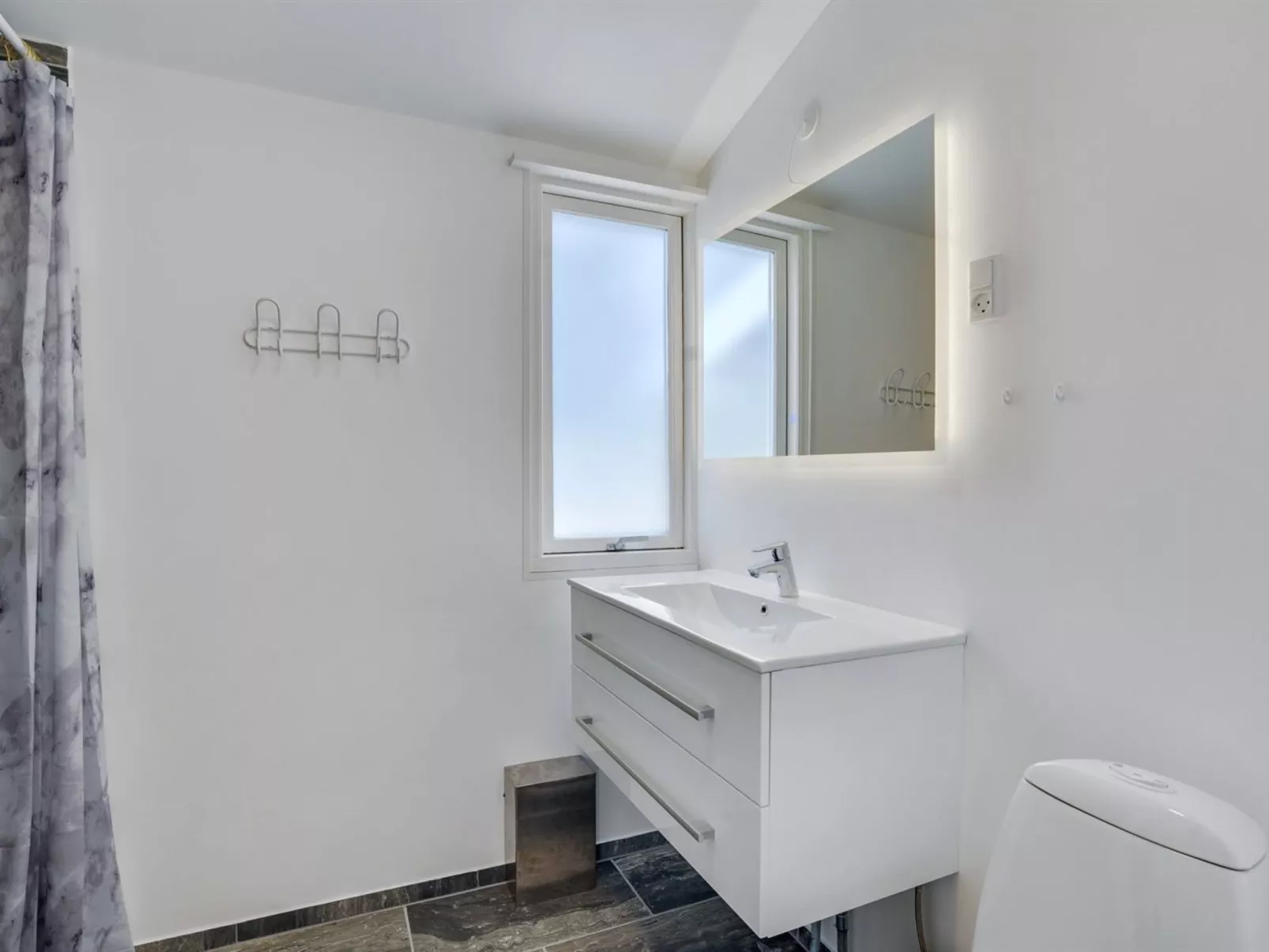 "Westman" - 200m from the sea-Inside