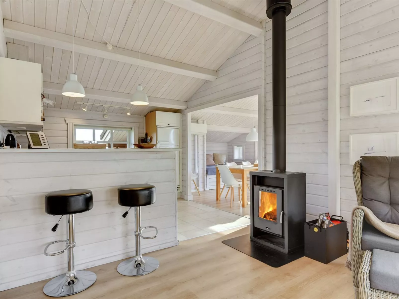 "Ruusu" - 300m from the sea-Inside