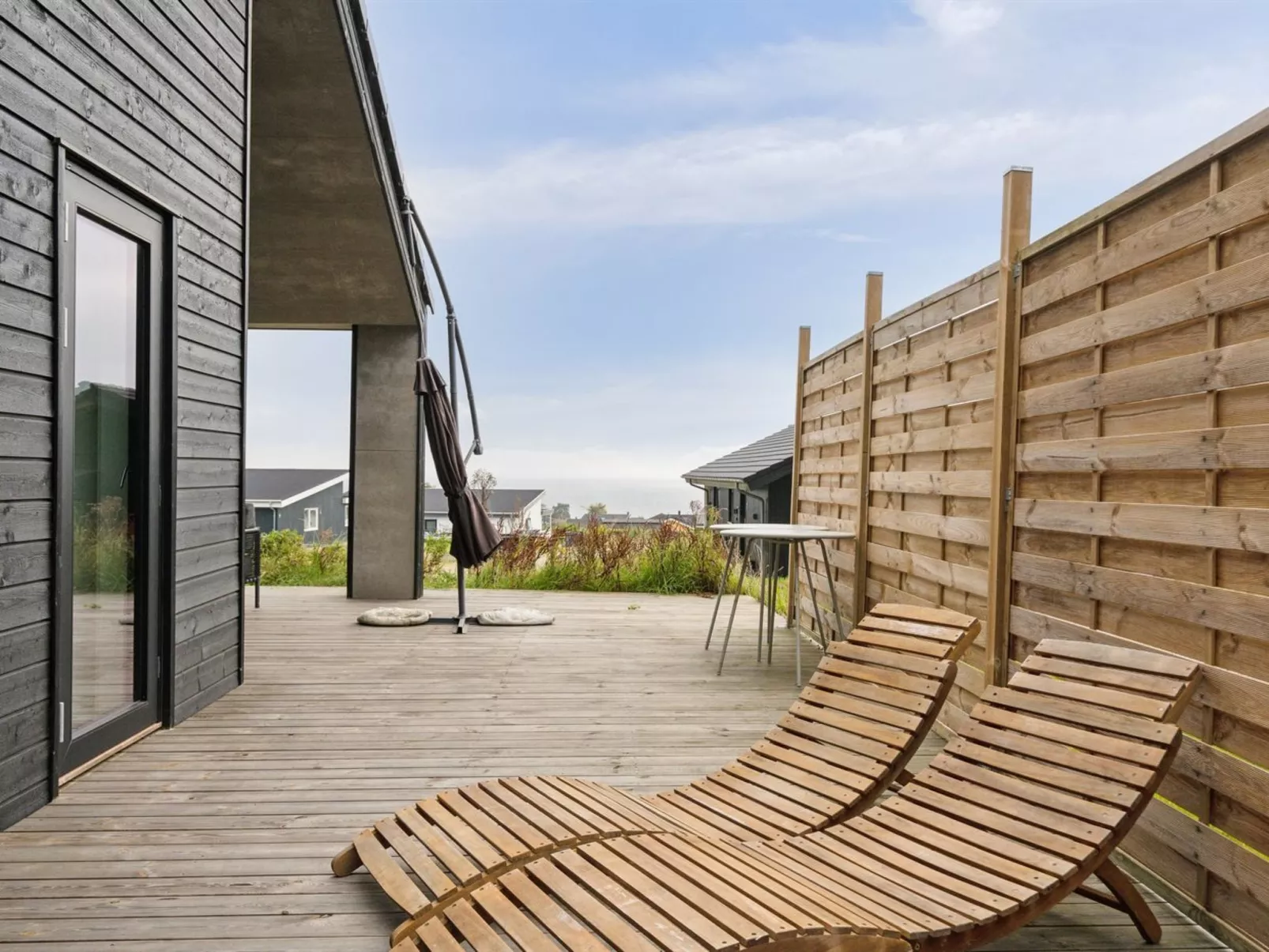 "Gunborg" - 400m from the sea-Draußen