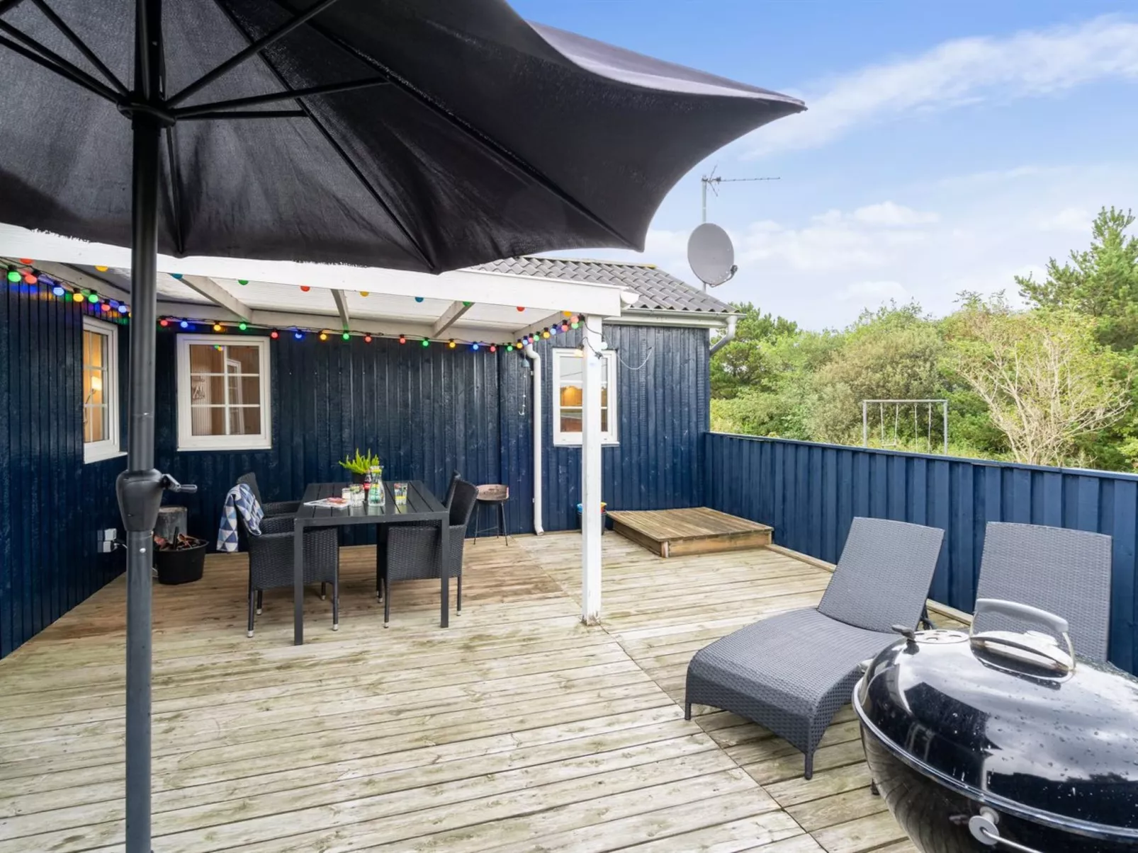 "Swana" - 550m from the sea-Outside