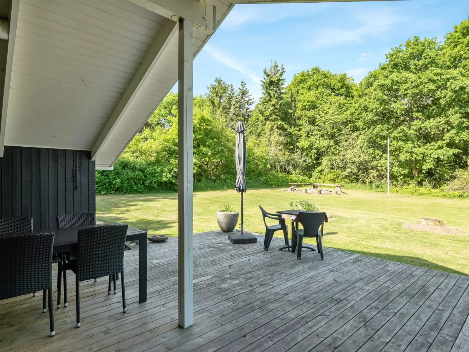 "Yngve" - 56.5km from the sea-Outside