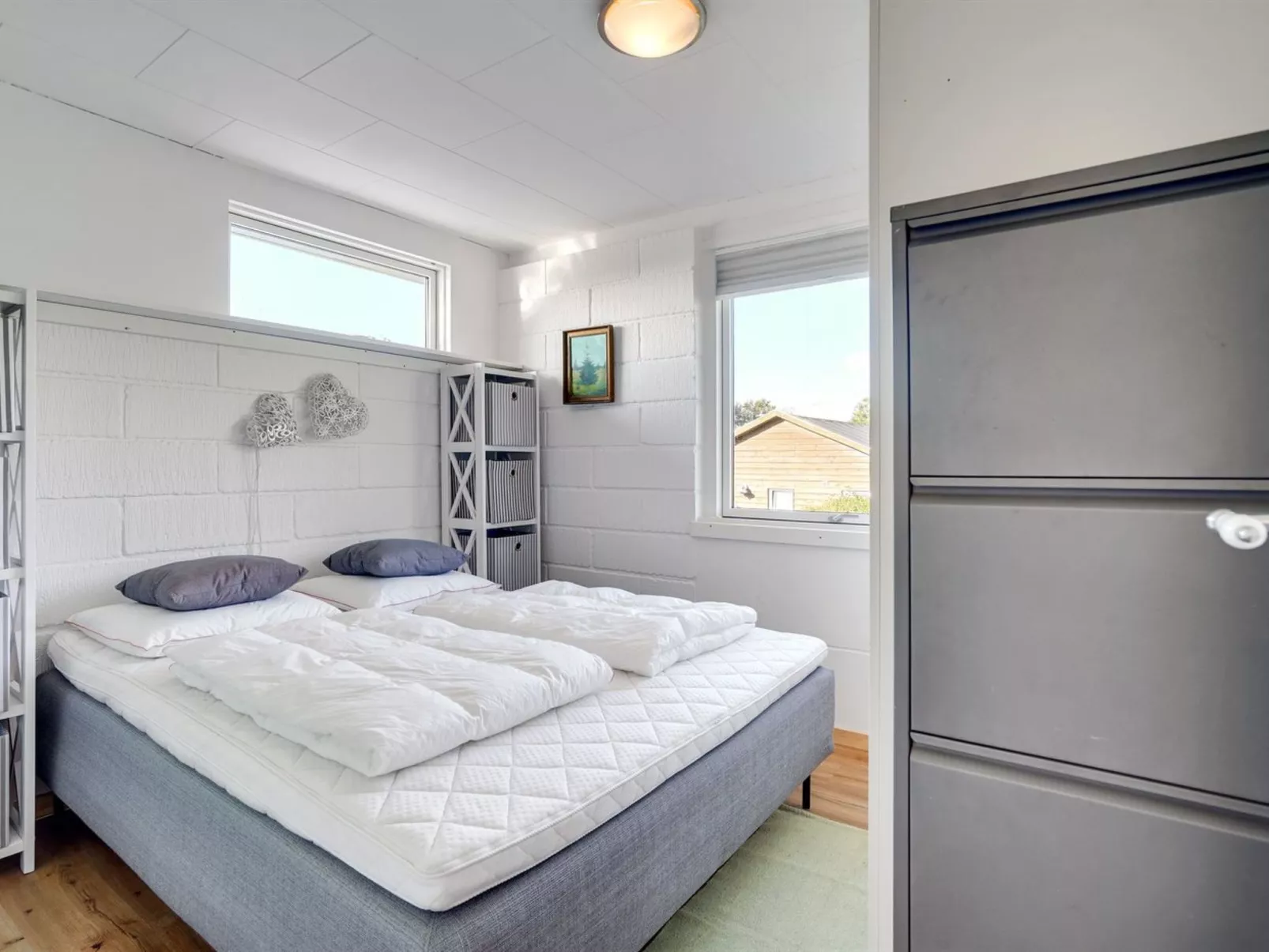 "Tomine" - 500m to the fjord-Inside