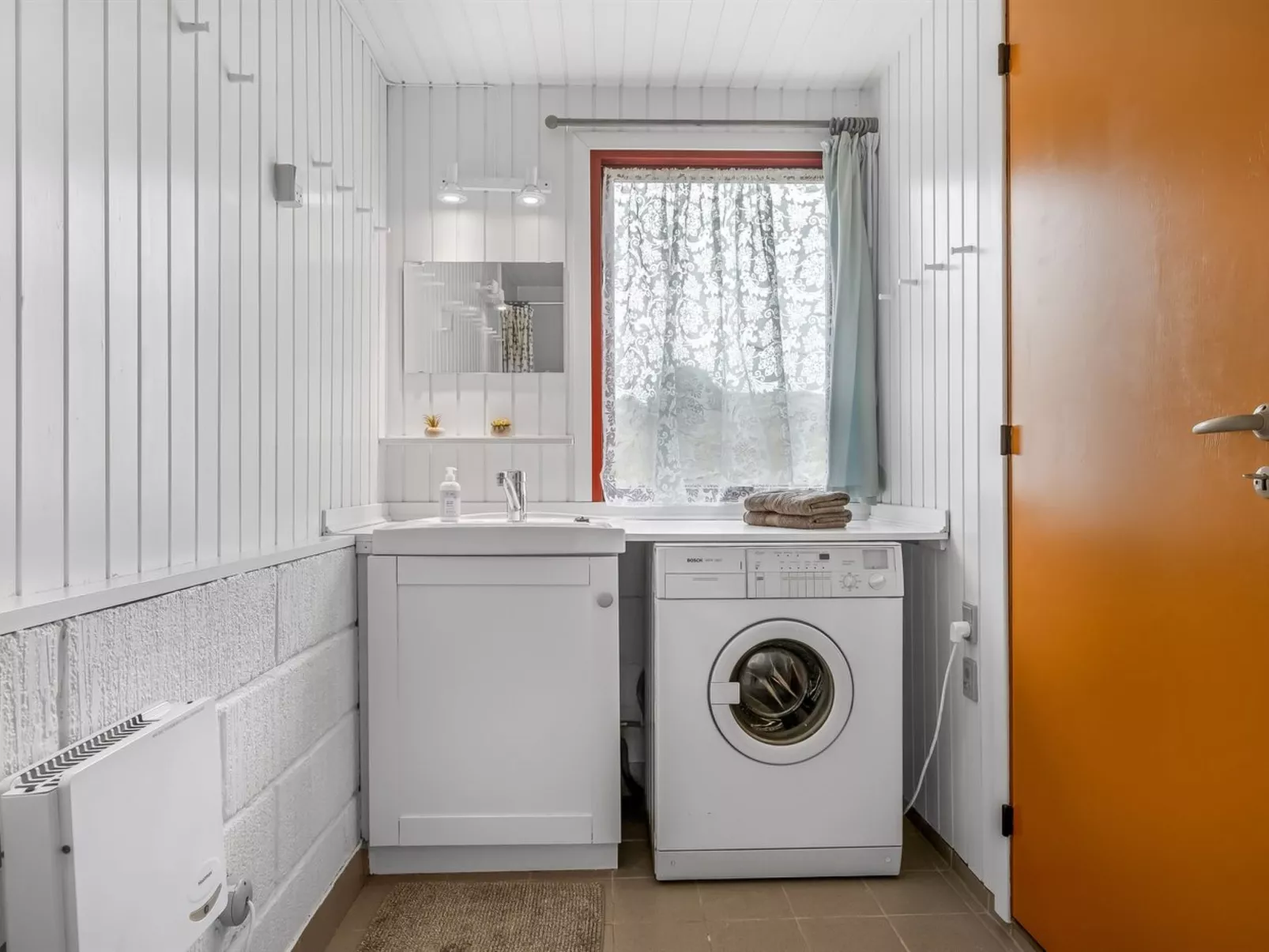 "Sweni" - 800m from the sea-Drinnen