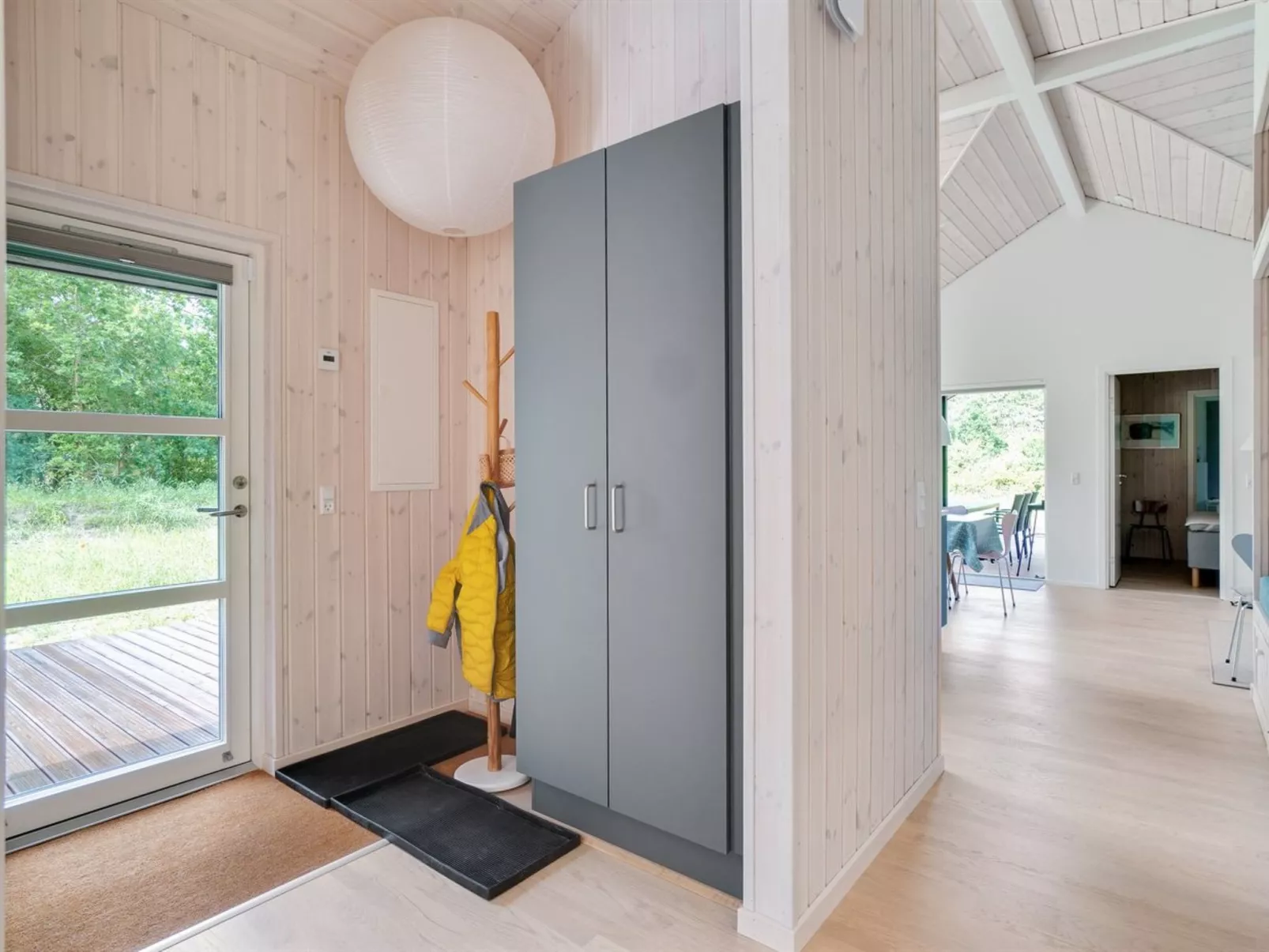 "Ella" - 1.2km to the fjord-Dedans