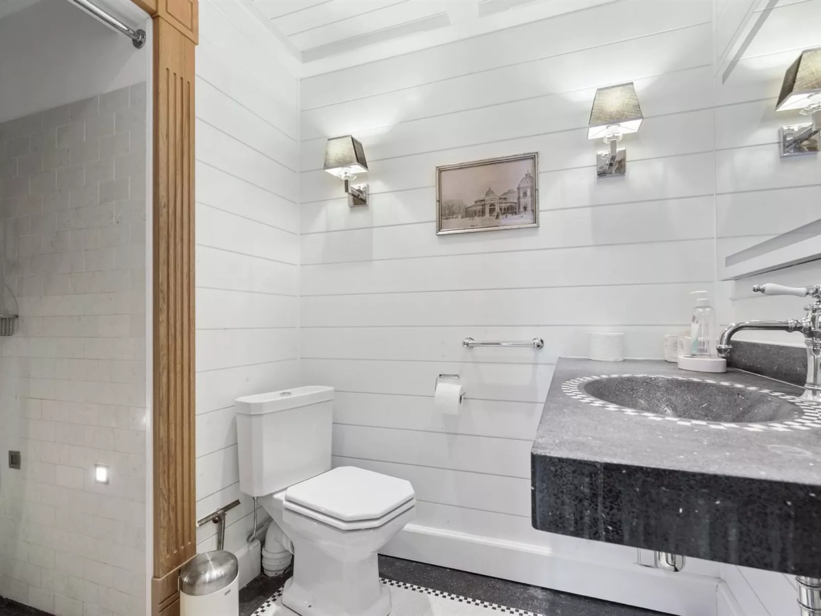 "Titia" - 1.2km to the fjord-Dedans